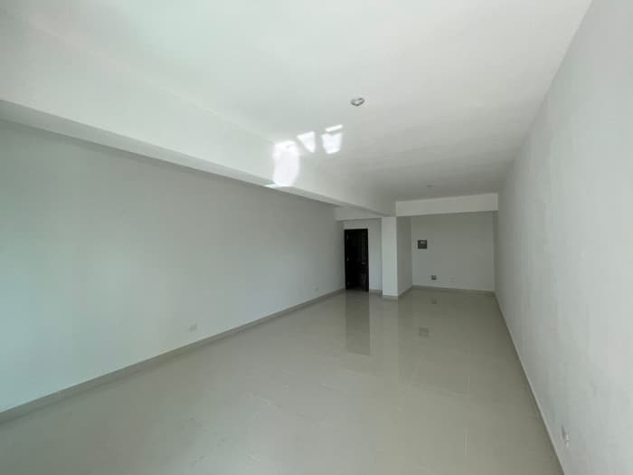Locales Comercial en Alquiler y Venta, en Alma Rosa II. - foto 4