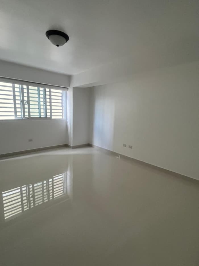 Apartamento en Venta en la Zona Universitaria - foto 4