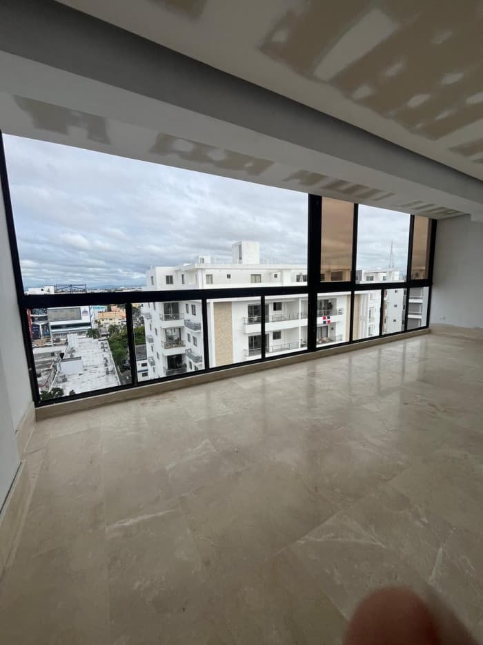 Penthouse en Venta en Renacimiento de 2 Habitaciones - foto 2