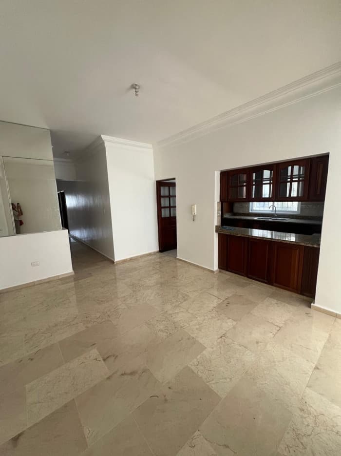 Amplio apartamento en Vent de 3 Habitaciones Piantini - foto 4