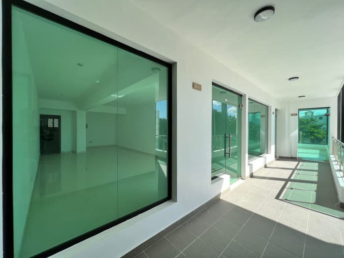 Locales Comercial en Alquiler y Venta, en Alma Rosa II. - foto 3