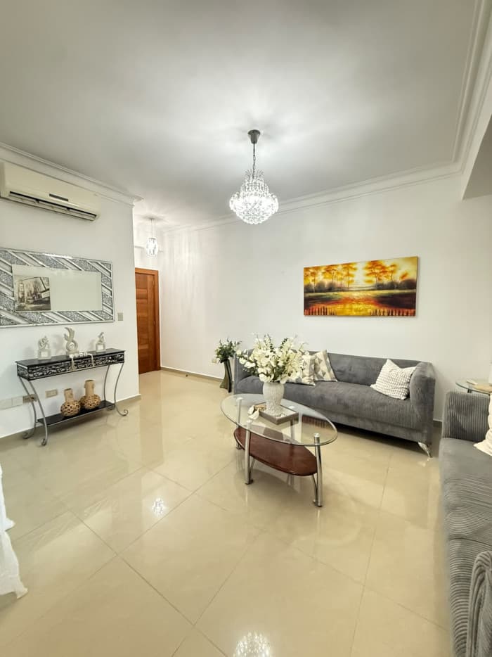 Apartamento amueblado en Alquiler en El Vergel - foto 2