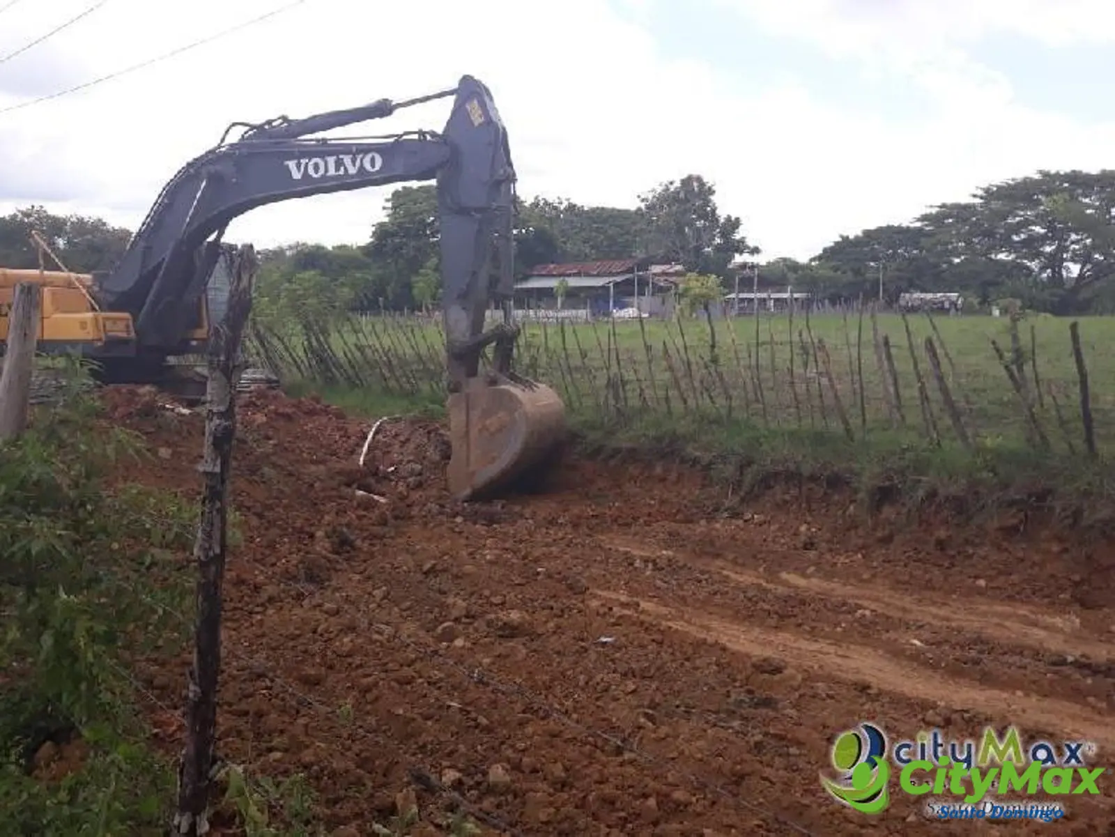 TERRENO EN VENTA PARA PROYECTOS EN HATO NUEVO - foto 1