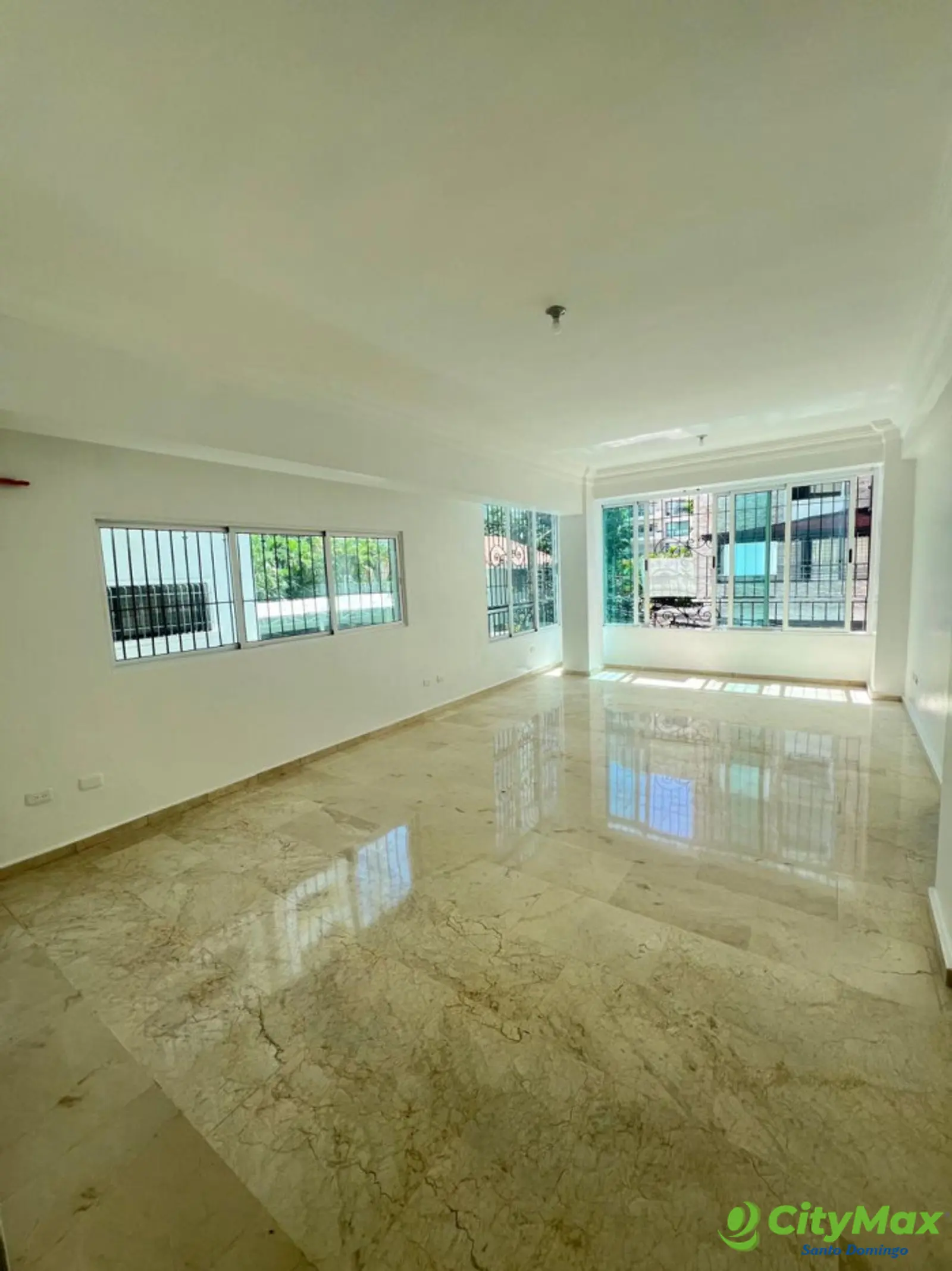 Amplio apartamento en Vent de 3 Habitaciones Piantini - foto 1