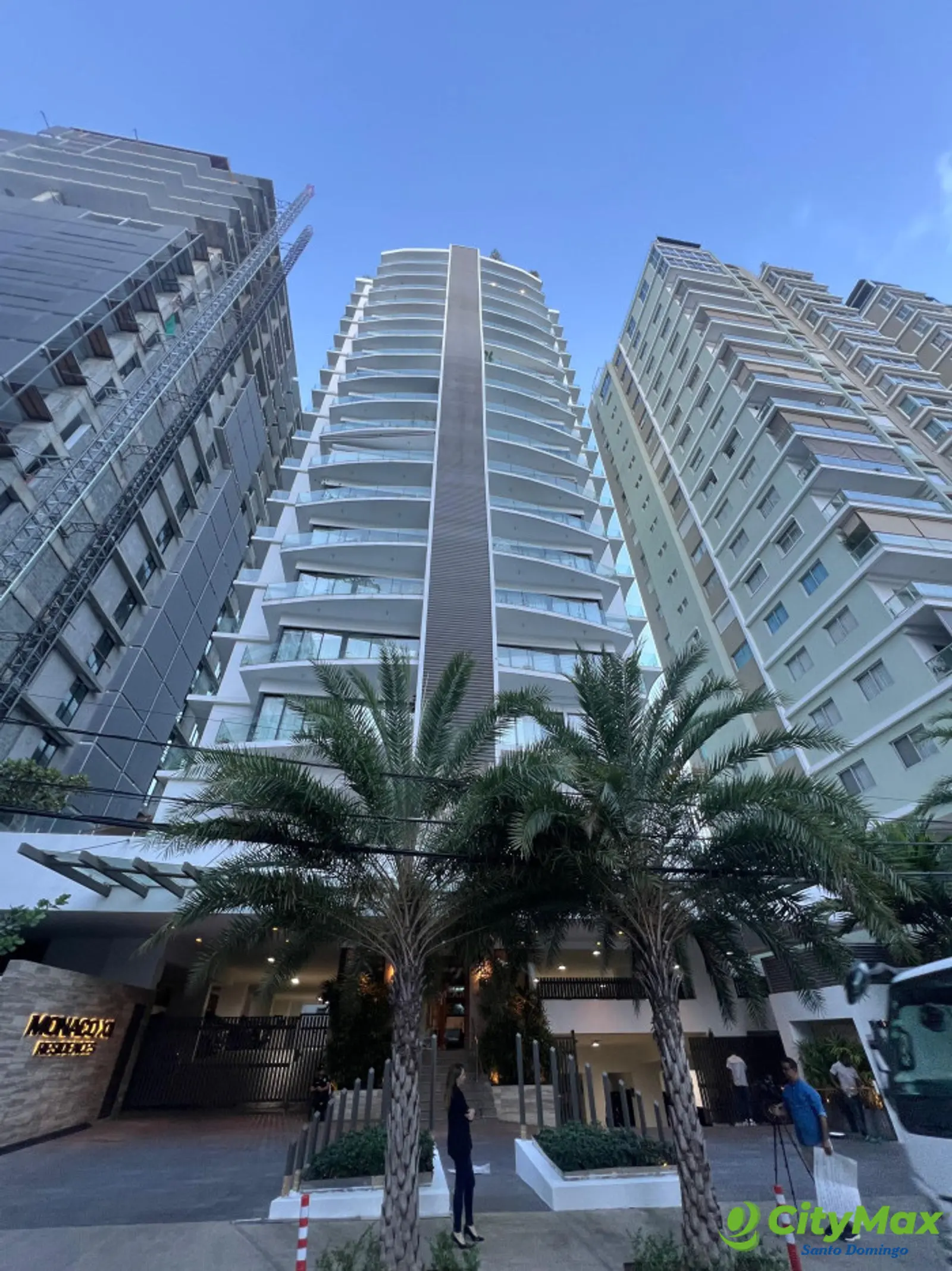 Apartamento amueblado en venta en Piantini piso 11 - foto 1