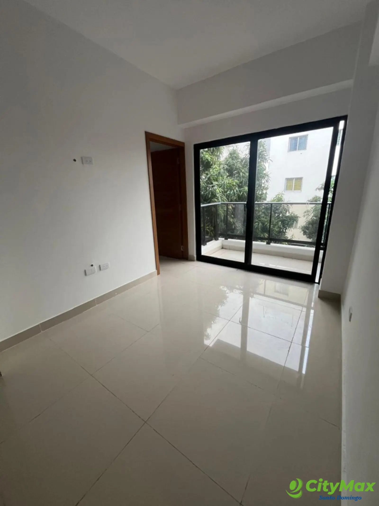 Vendo apartamento de 1 habitación los Jardines del Sur - foto 1