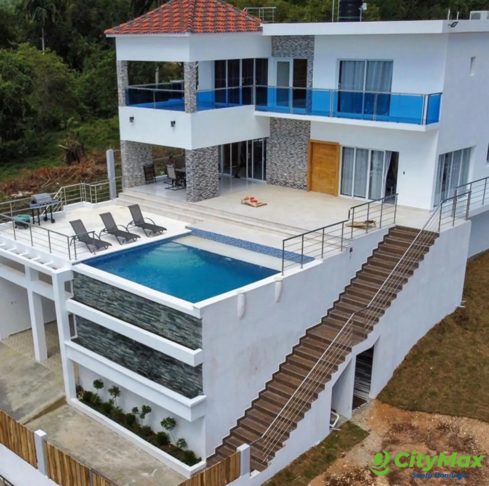 Villa en venta en Rio San Juan a 3 min de la playa - foto 1