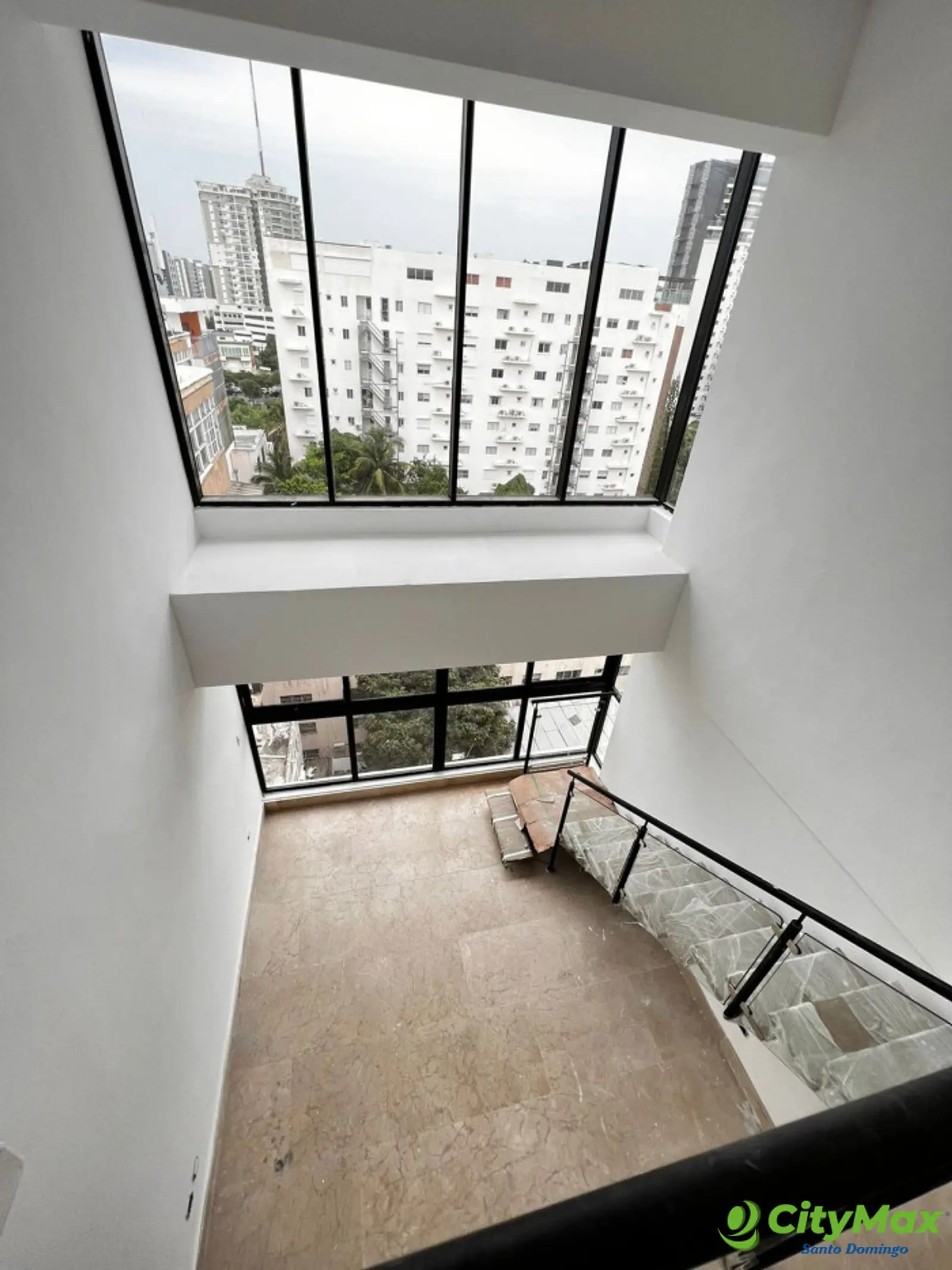 Apartamento tipo loft en venta en Bella Vista  - foto 1