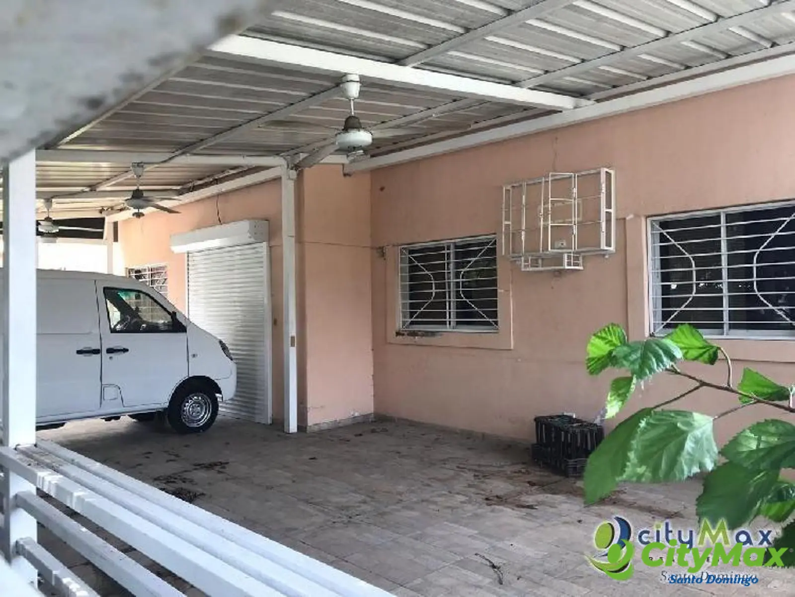 local en venta en la misma autopista  San Isidro - foto 1
