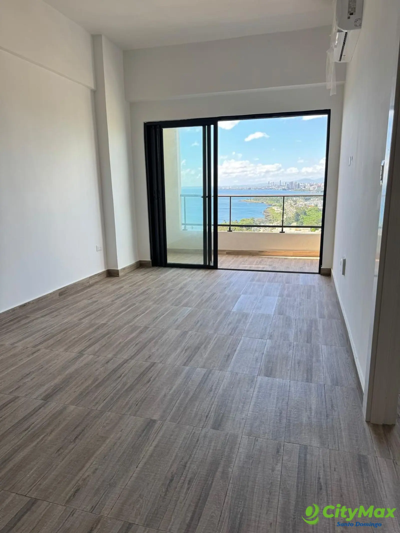 Apartamento 1 habitacion en la Avenida España en Venta - foto 1