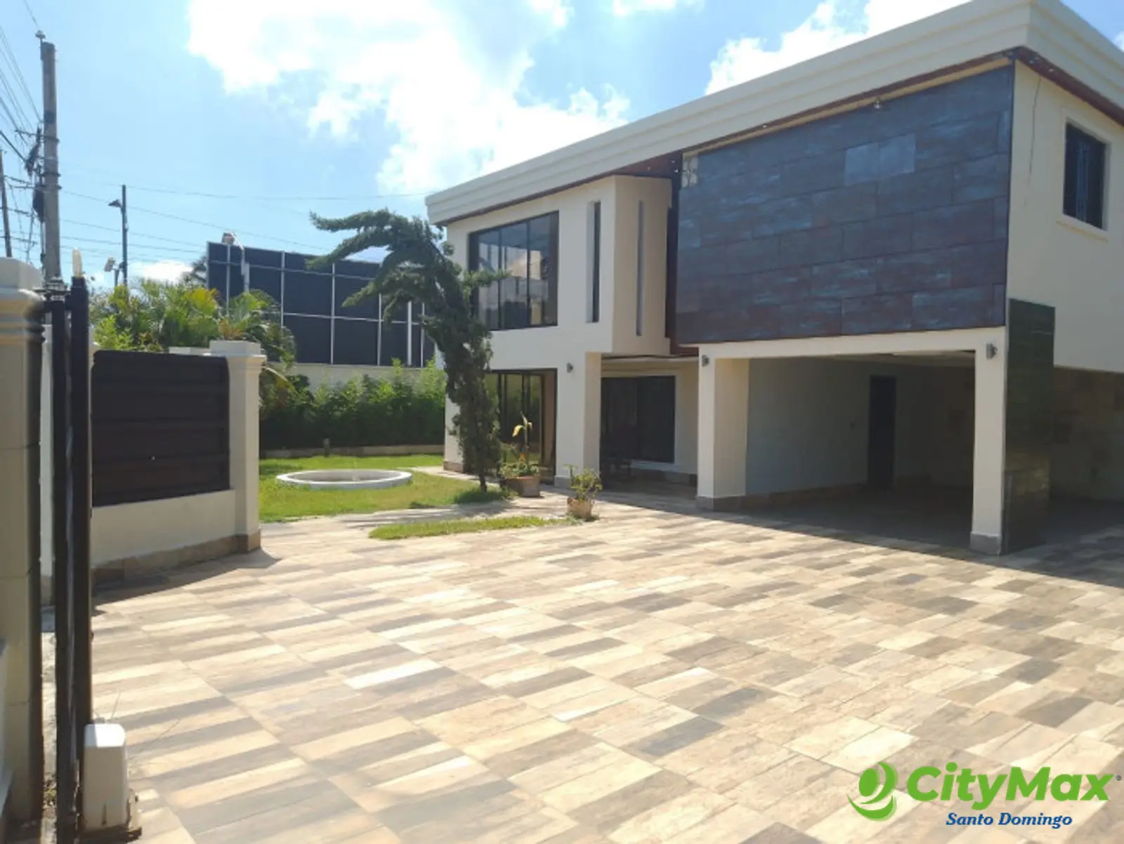 Casa en Venta con Piscina en Bonao - foto 1