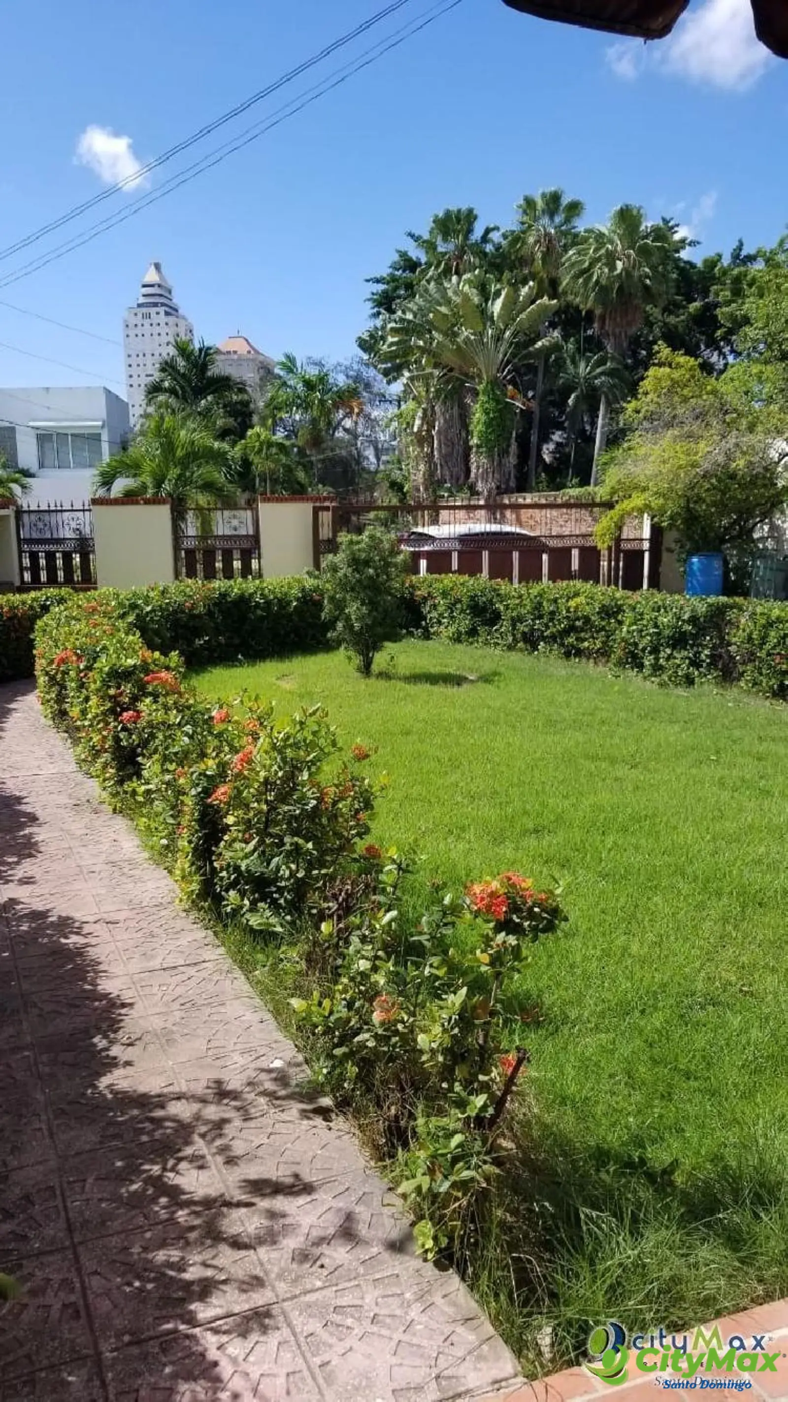 Terreno en Venta en Exclusivo sector de Los Cacicazgos - foto 1