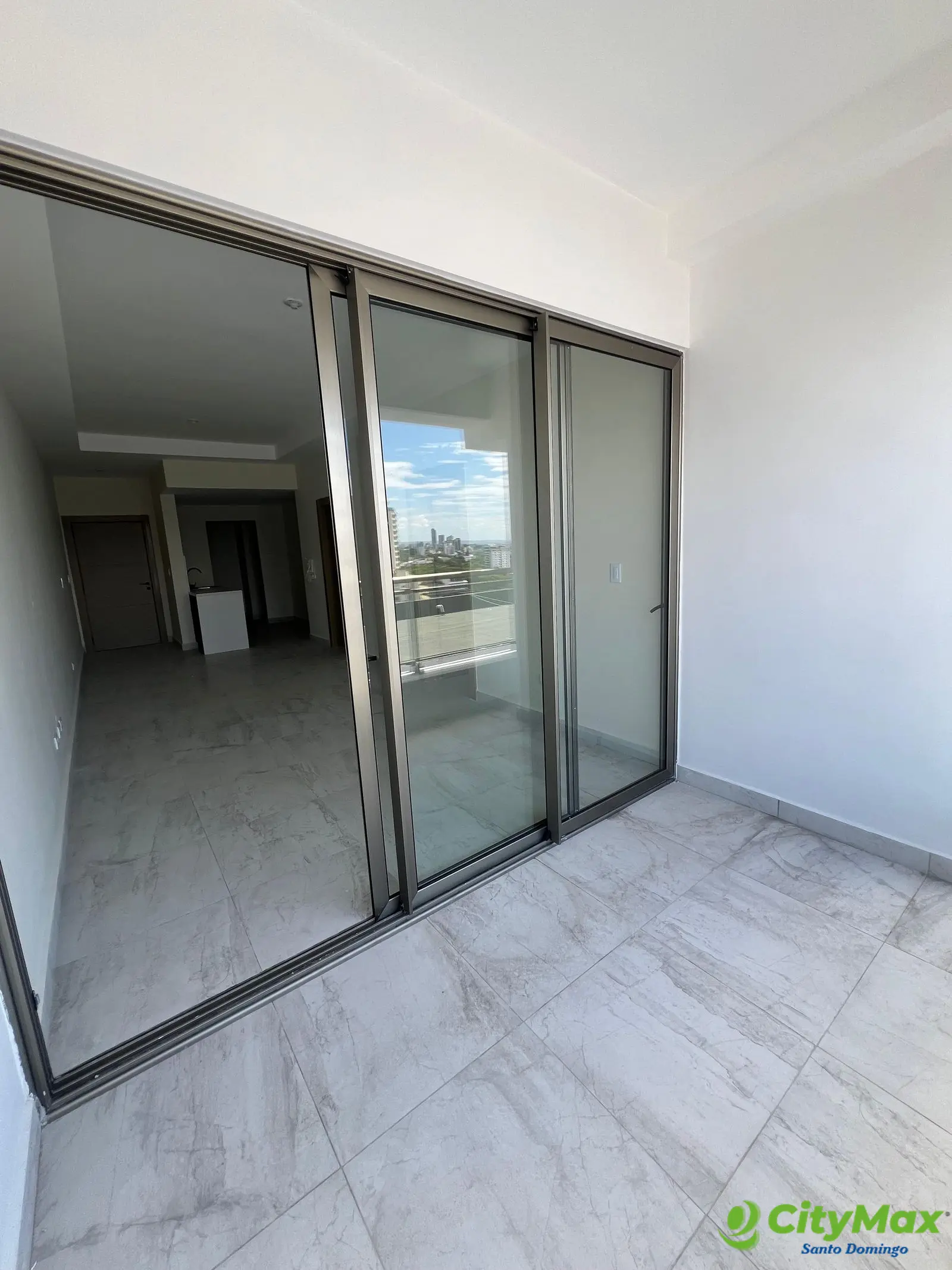 En Venta Apto piso alto 1 Hb La Esperilla. - foto 1