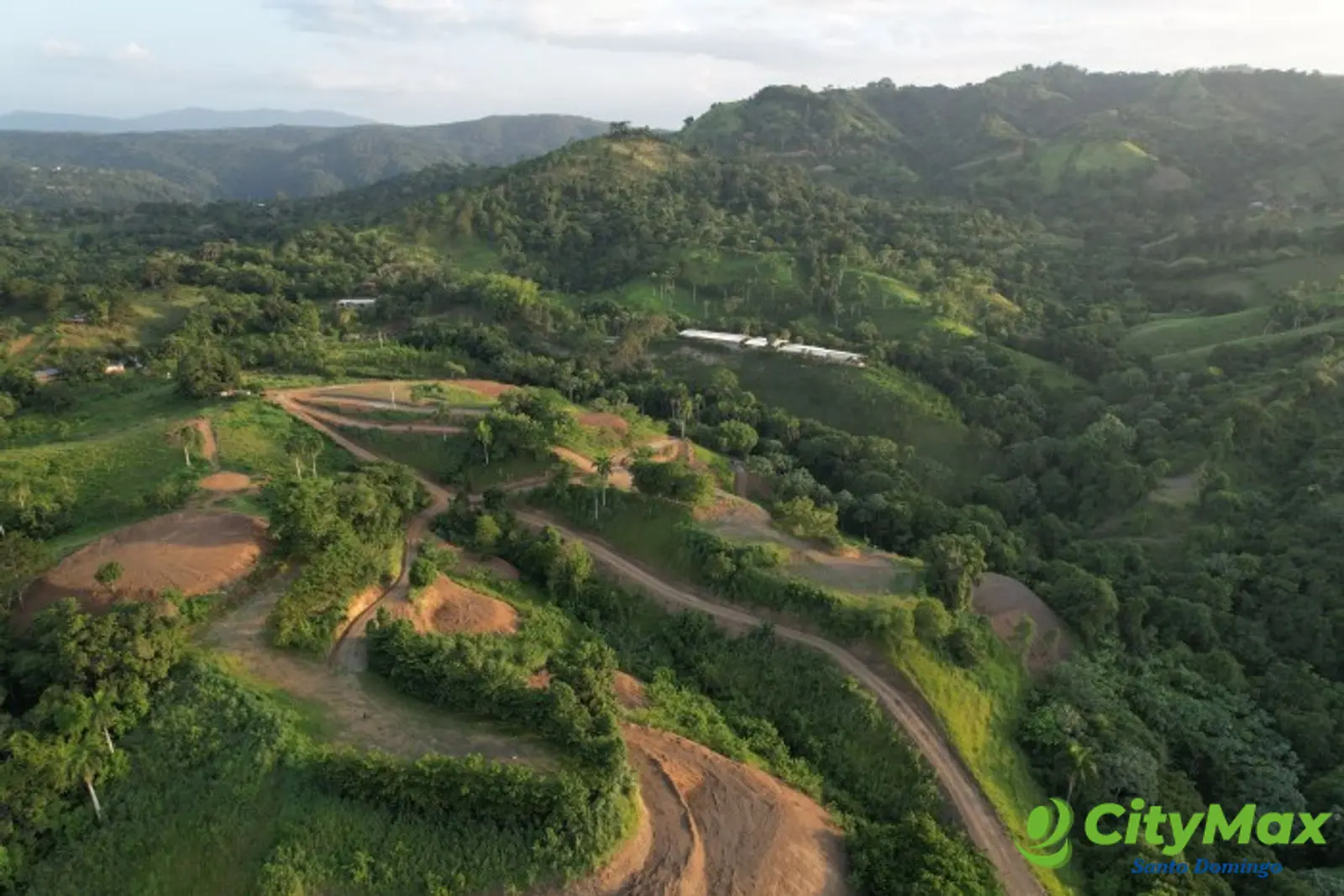 Solar en venta en proyecto cerrado en Jarabacoa - foto 1
