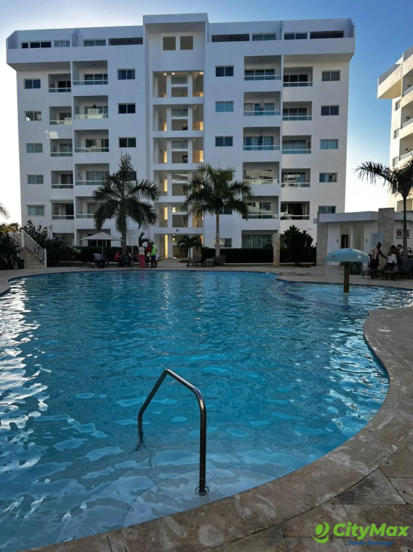 Apartamento amueblado en Juan Dolio de 2 habitaciones - foto 1