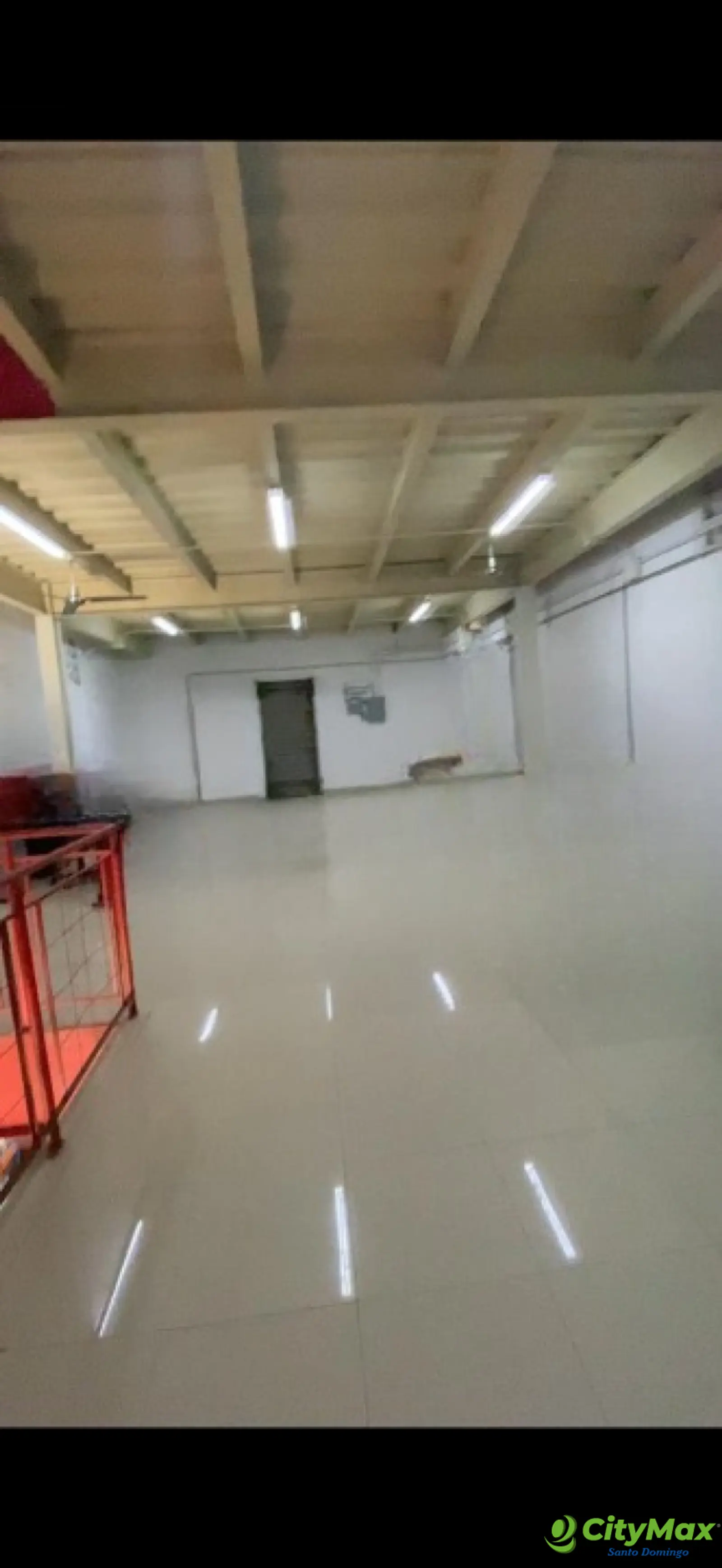 Local Comercial en Las Americas - foto 1