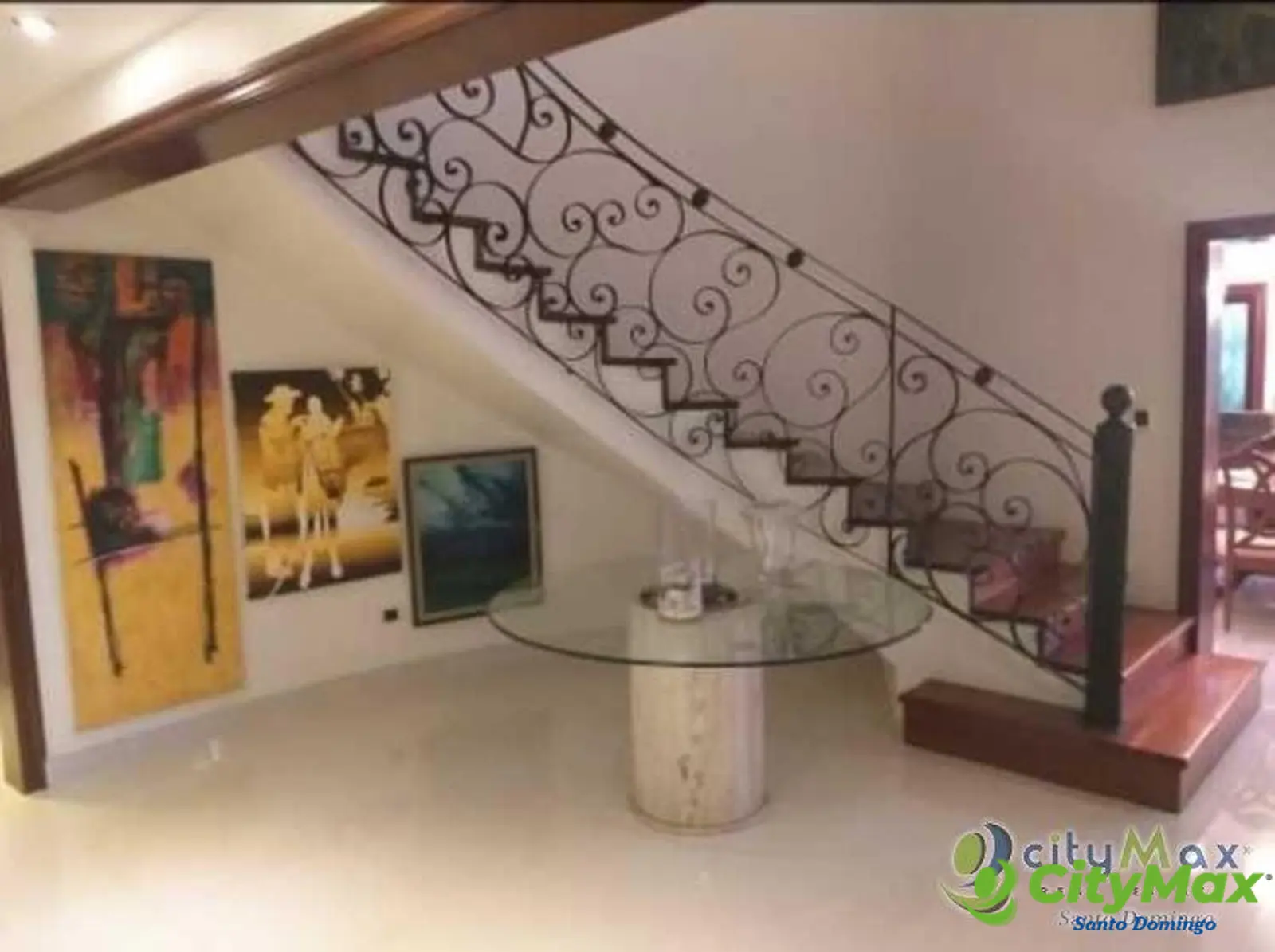 Casa de 3 Niveles en Venta en Laderas de Arroyo Hondo - foto 1