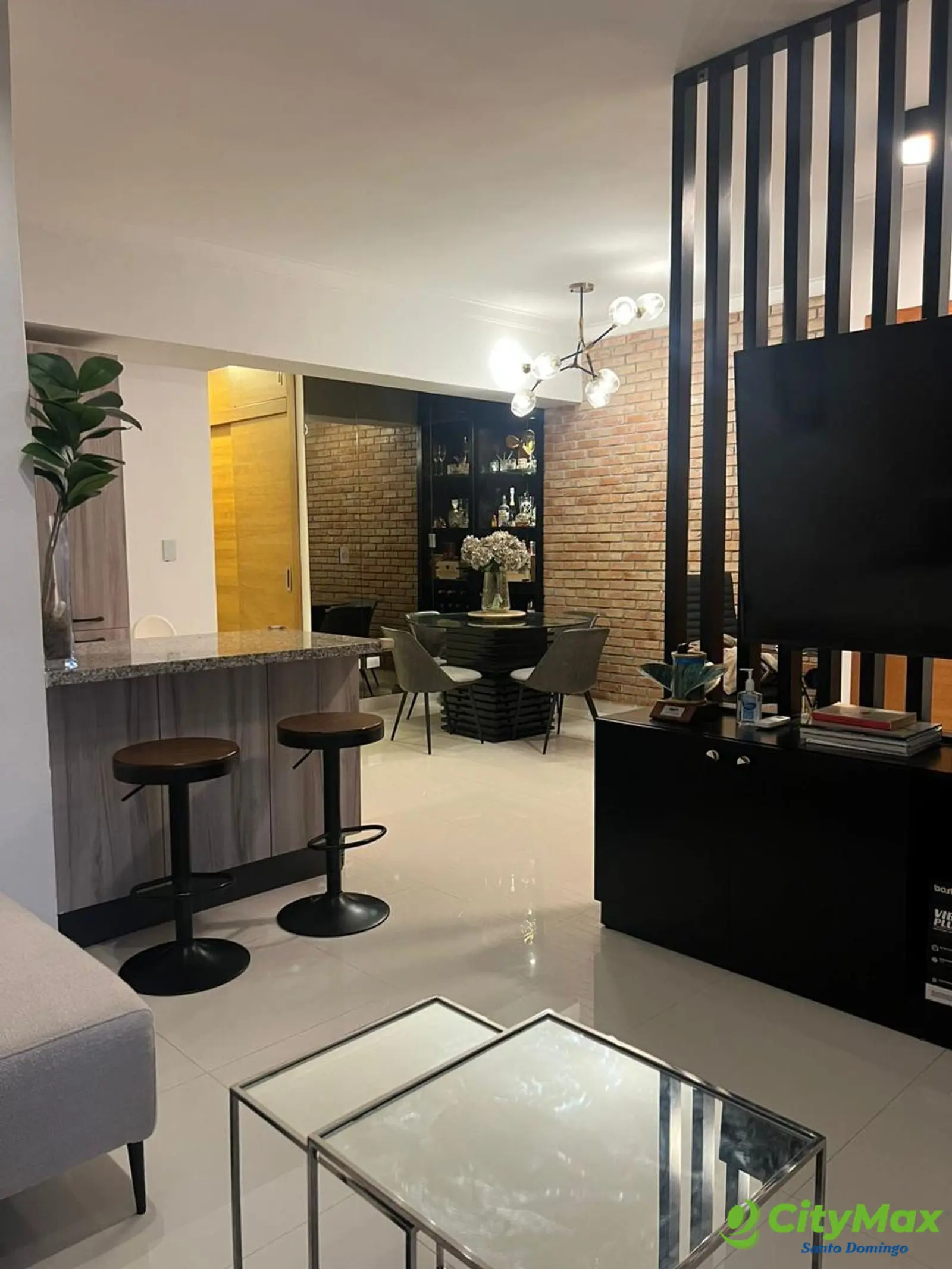 En Venta Apartamento en Evaristo Morales - foto 1