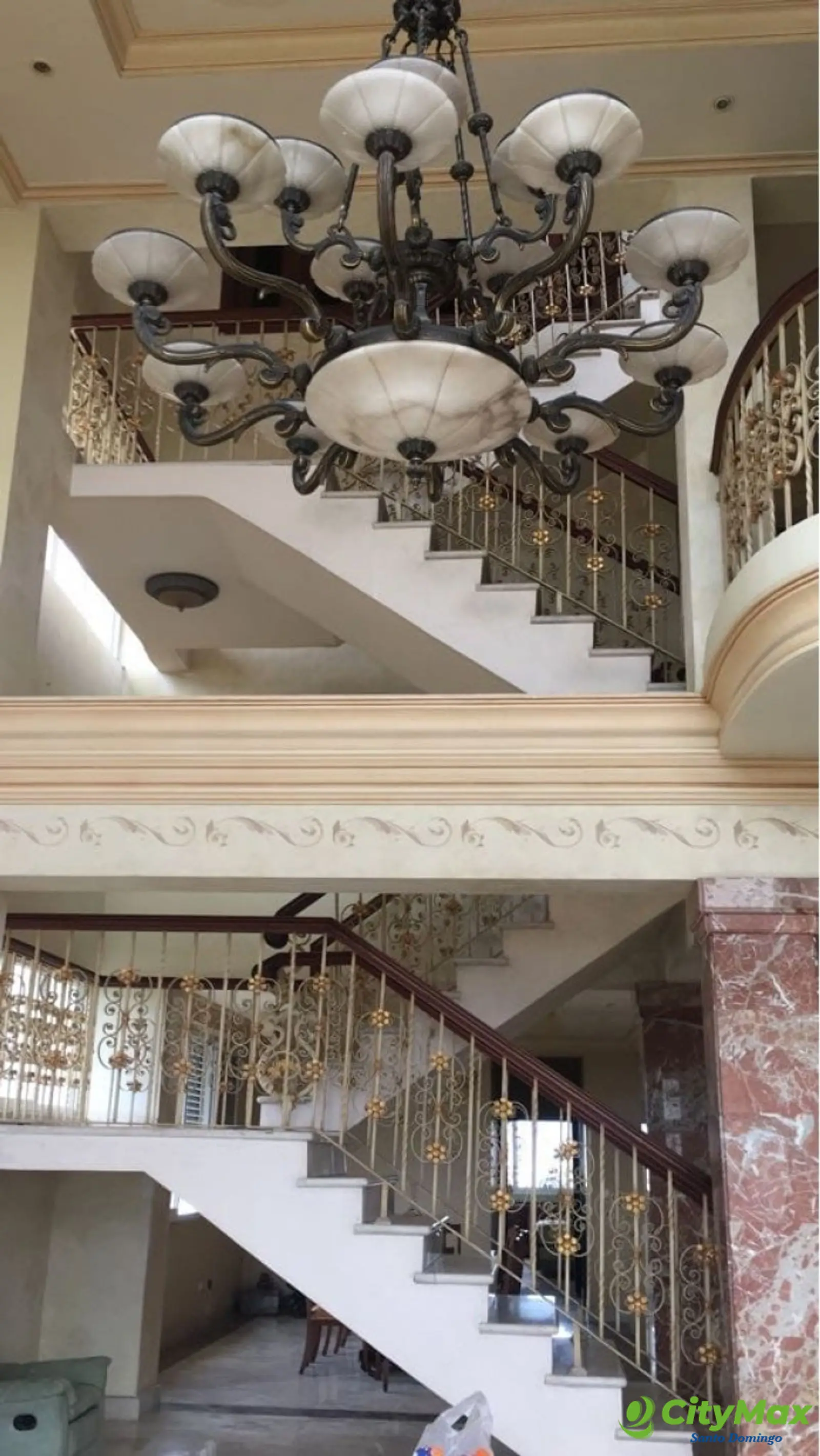 PENT-HOUSE EN VENTA EN LA AVENIDA ANACAONA SANTO DOMINGO REPUBLICA DOMINICANA - foto 1