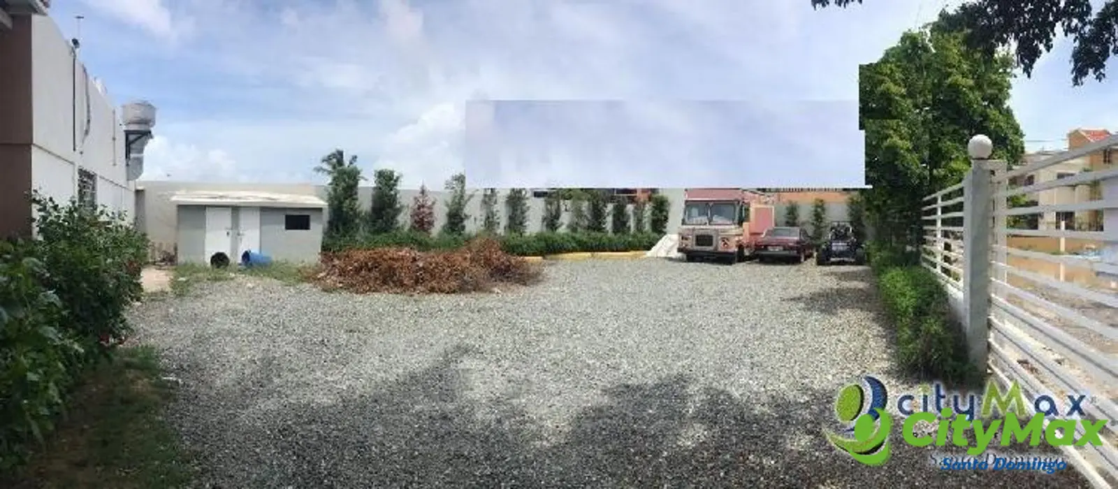 Terreno Comercial en venta en la autopista San Isidro - foto 1