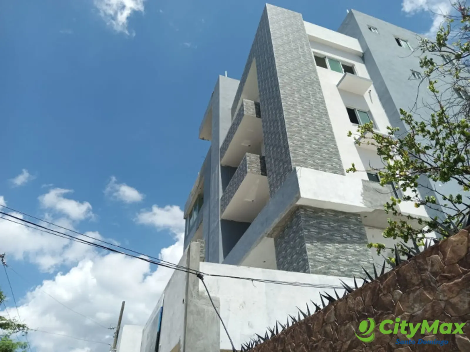 Apartamento en Venta en  Reparto Los Tres Ojos  - foto 1