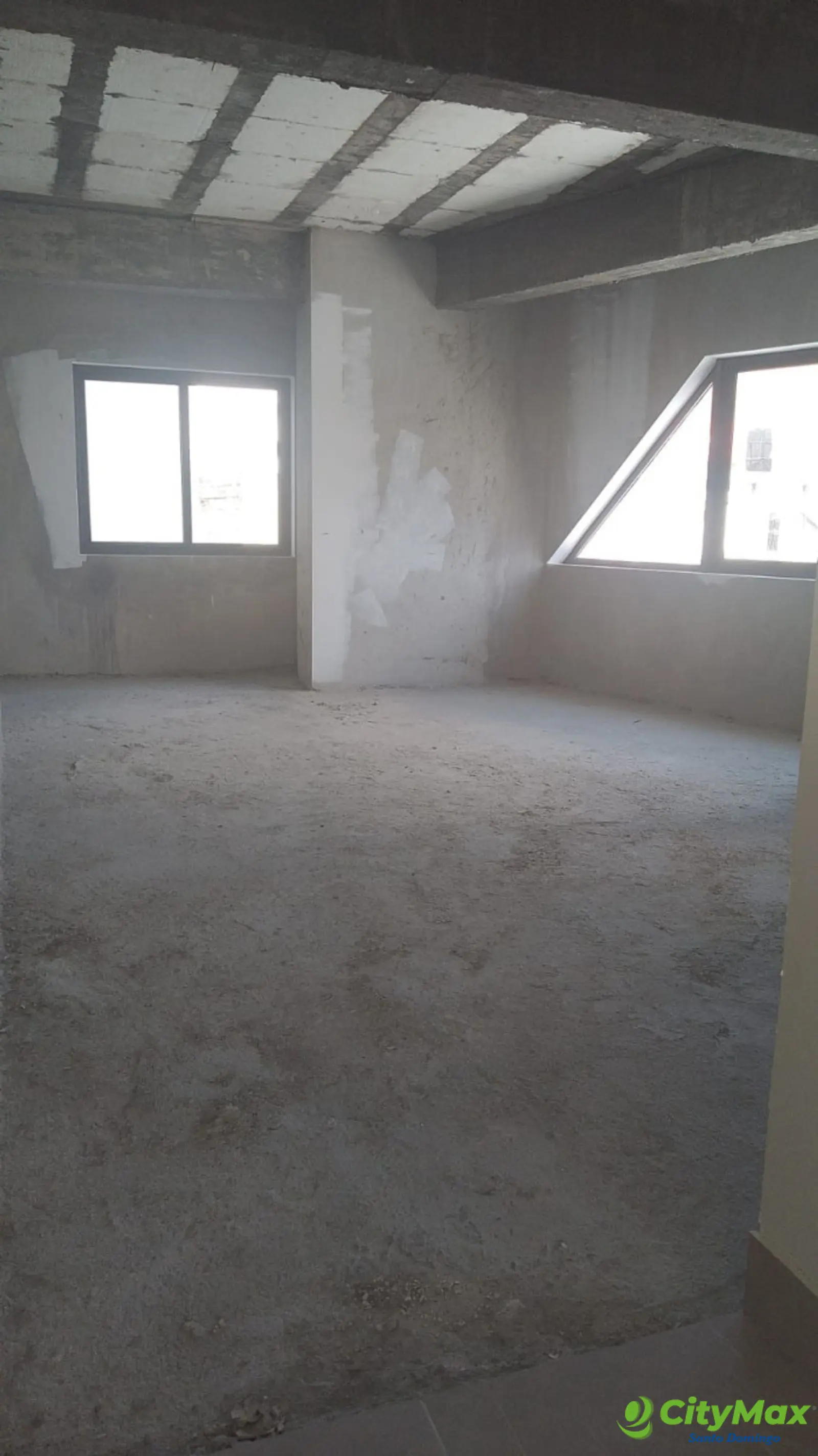 Local en Alquiler o Venta para oficina Evaristo Morales - foto 1