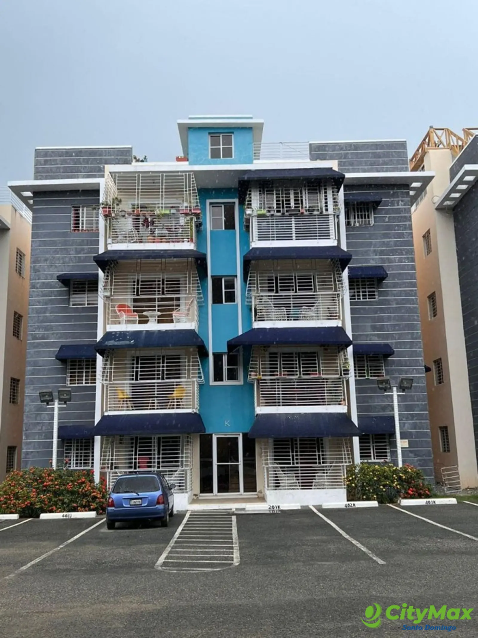 Vendo apartamento de 3 habitaciones en San Isidro - foto 1