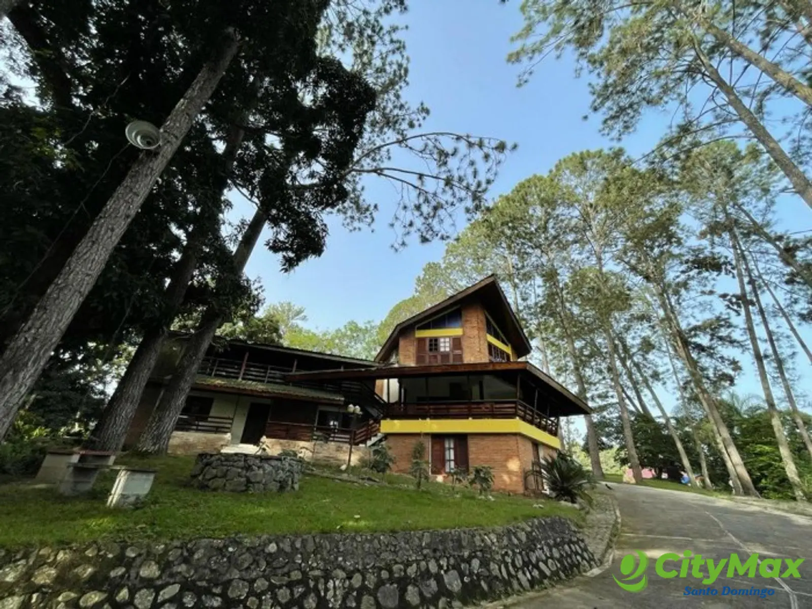 Finca en venta en Buena Vista Jarabacoa incluye cabaña  - foto 1