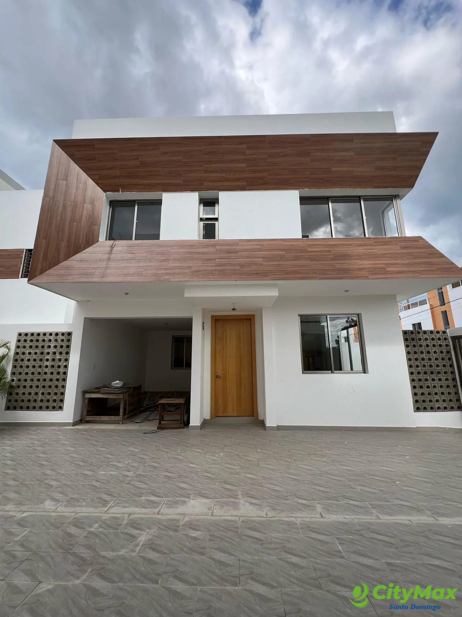 Vendo casa en prado oriental con espectacular diseño - foto 1