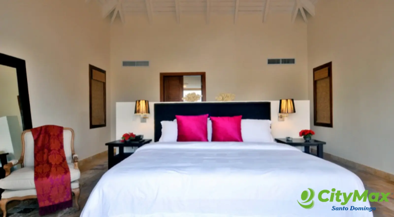 Se vende Golf Villa con Vista al mar en Cap Cana 5 hab - foto 3