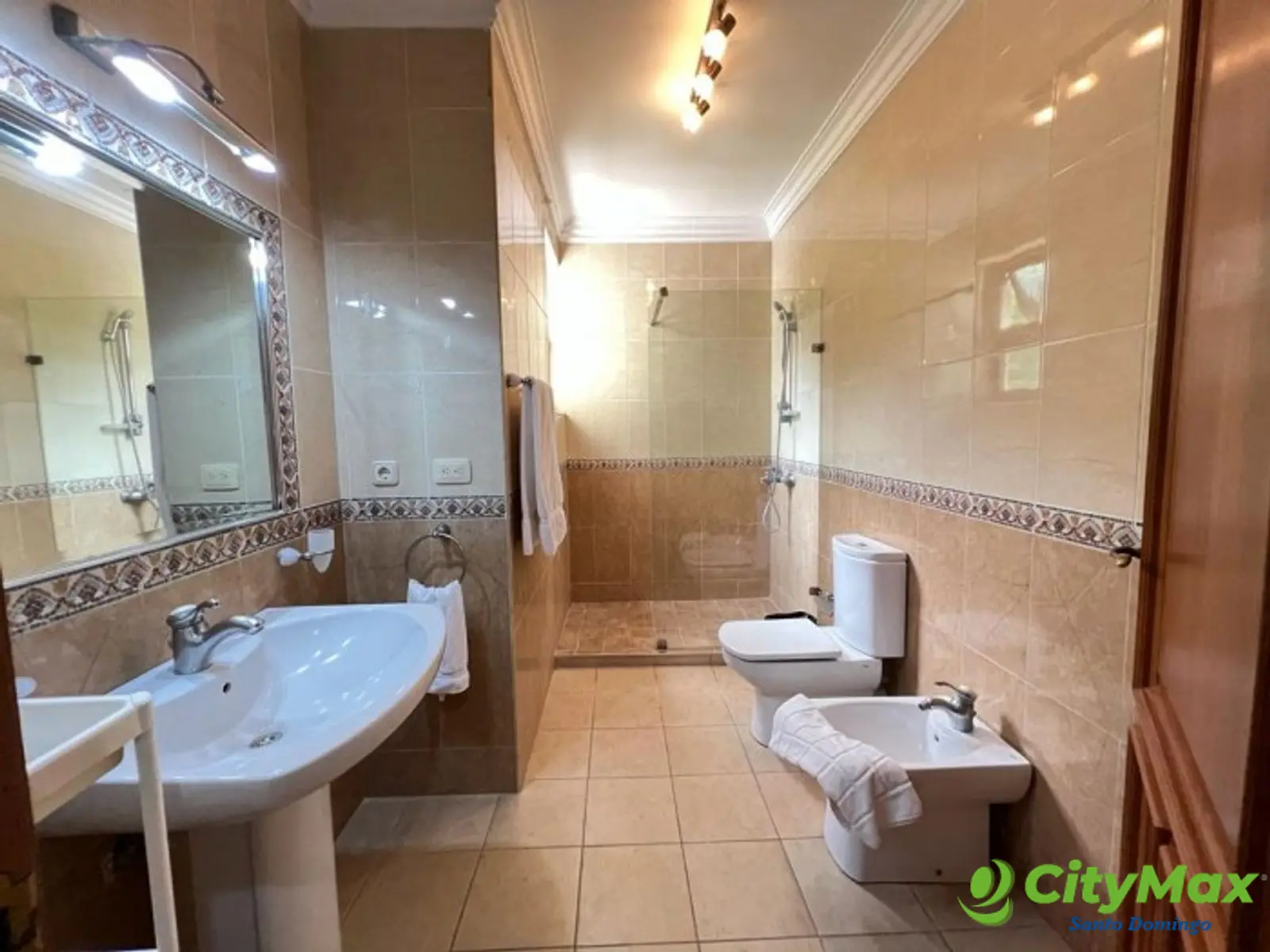 Villa amueblada en alquiler y venta  en Juan Dolio  - foto 21