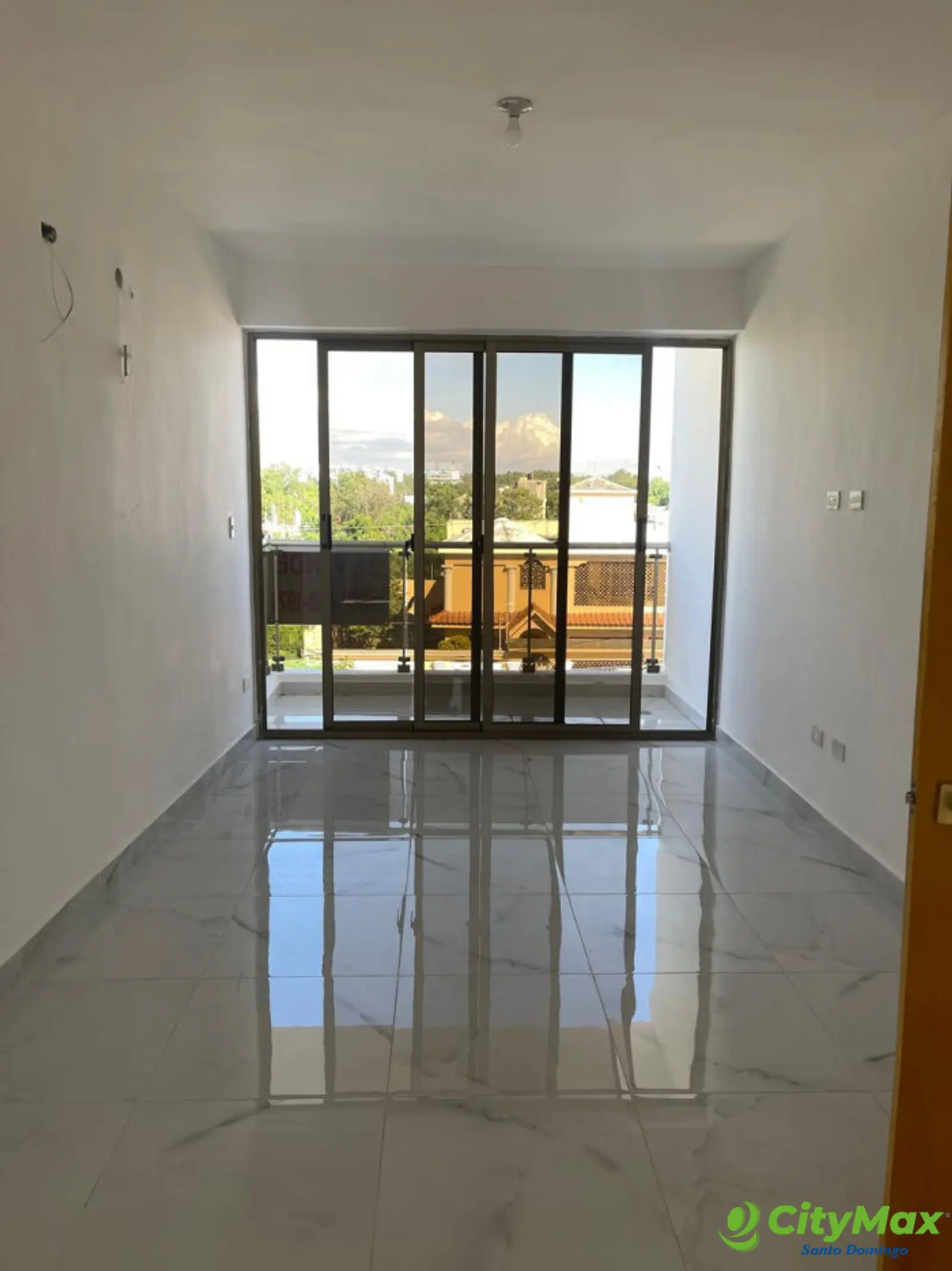 Apartamento en Venta en la Jacobo Majluta  - foto 3