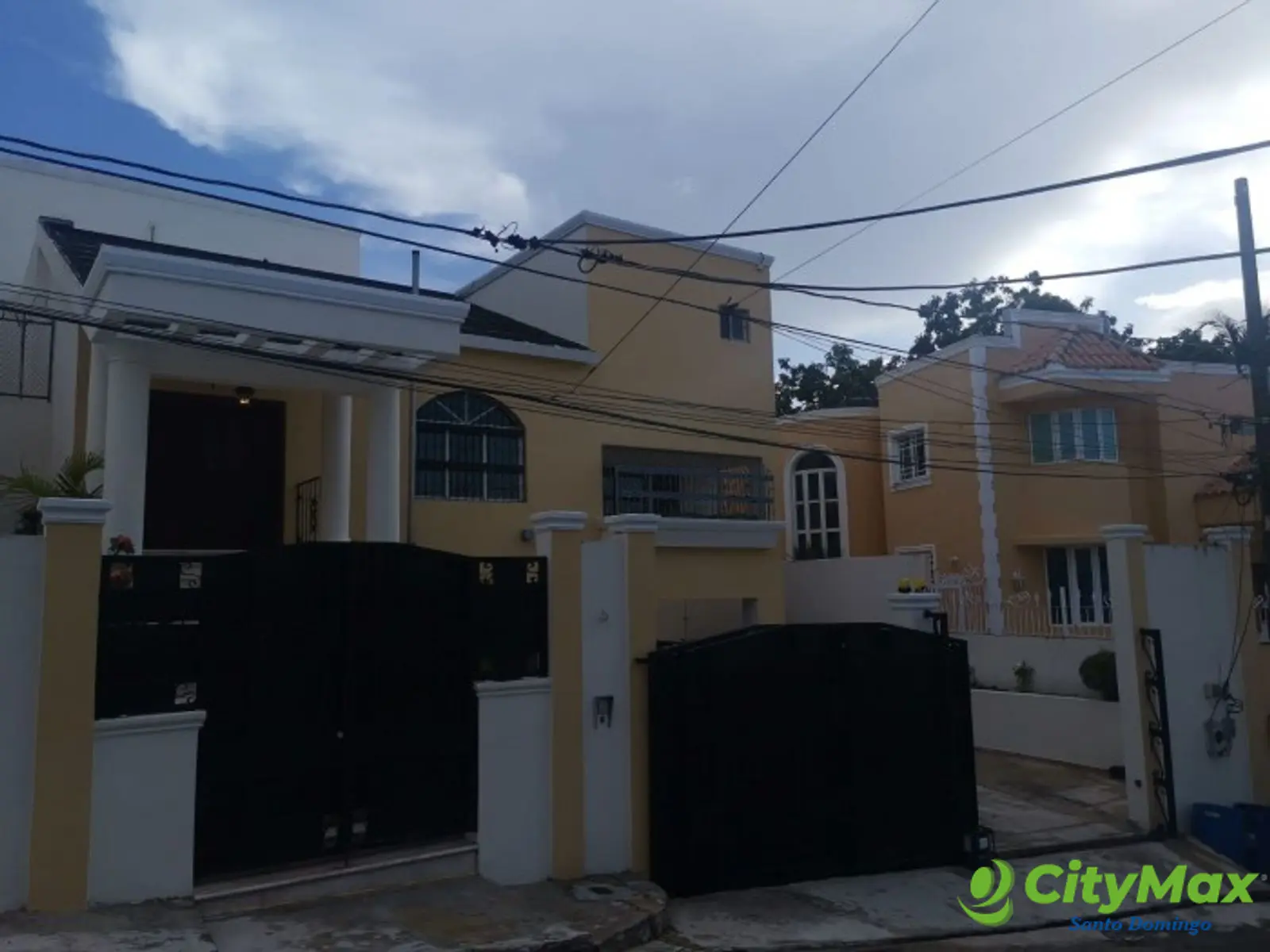 Casa Amueblada en Venta o alquiler en Arroyo Hondo III - foto 2