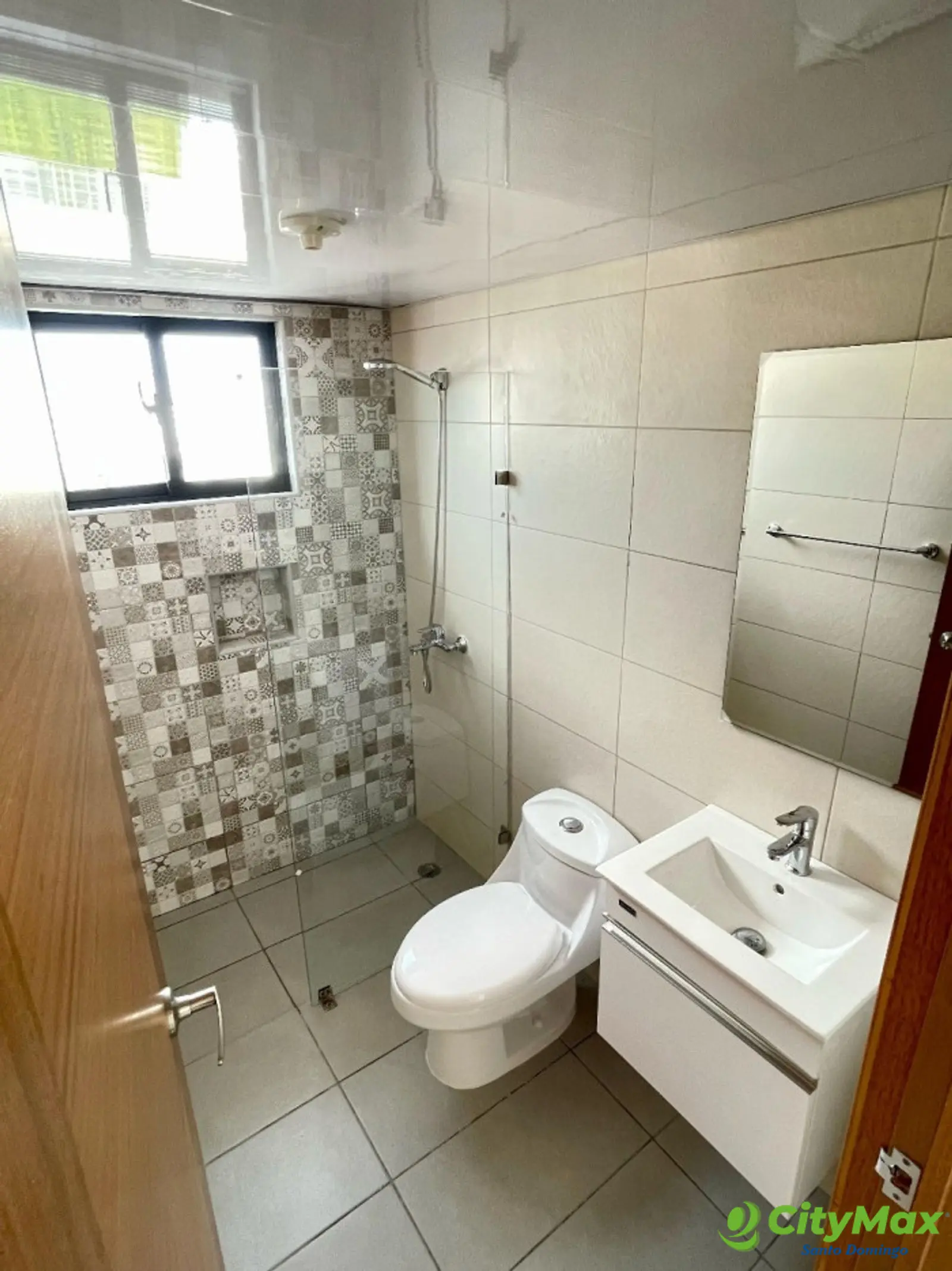 Apartamento en Evaristo Morales 2 hab. en Alquiler - foto 5