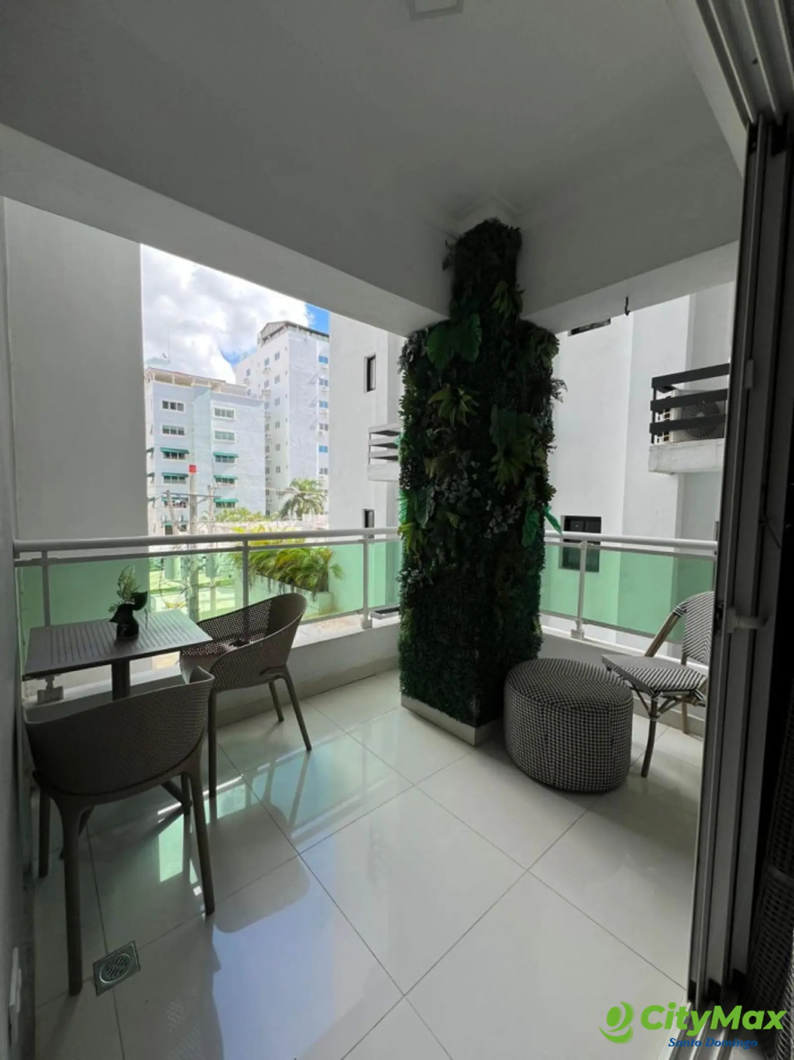 En Venta Apartamento en Evaristo Morales - foto 2