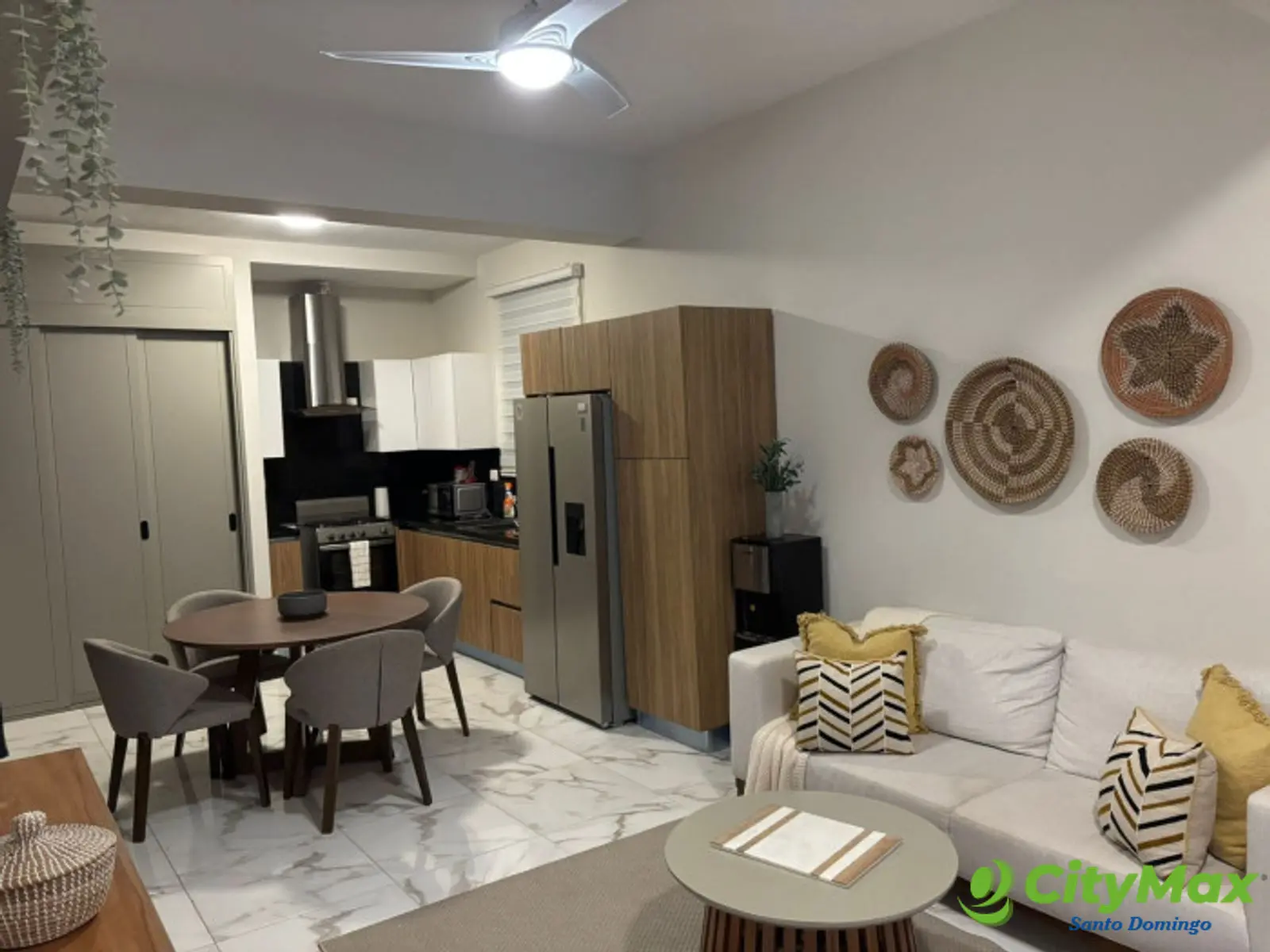 Apartamento en Renta en Los Cacicazgos, Santo Domingo - foto 2