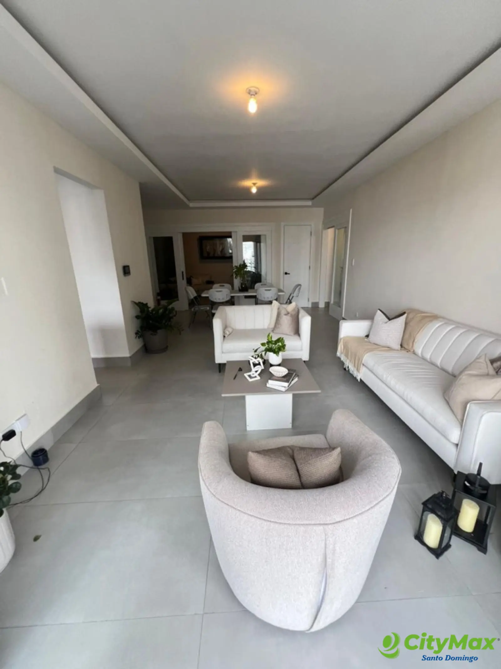 Apartamento en Venta en Evaristo Morales, Santo Domingo - foto 3