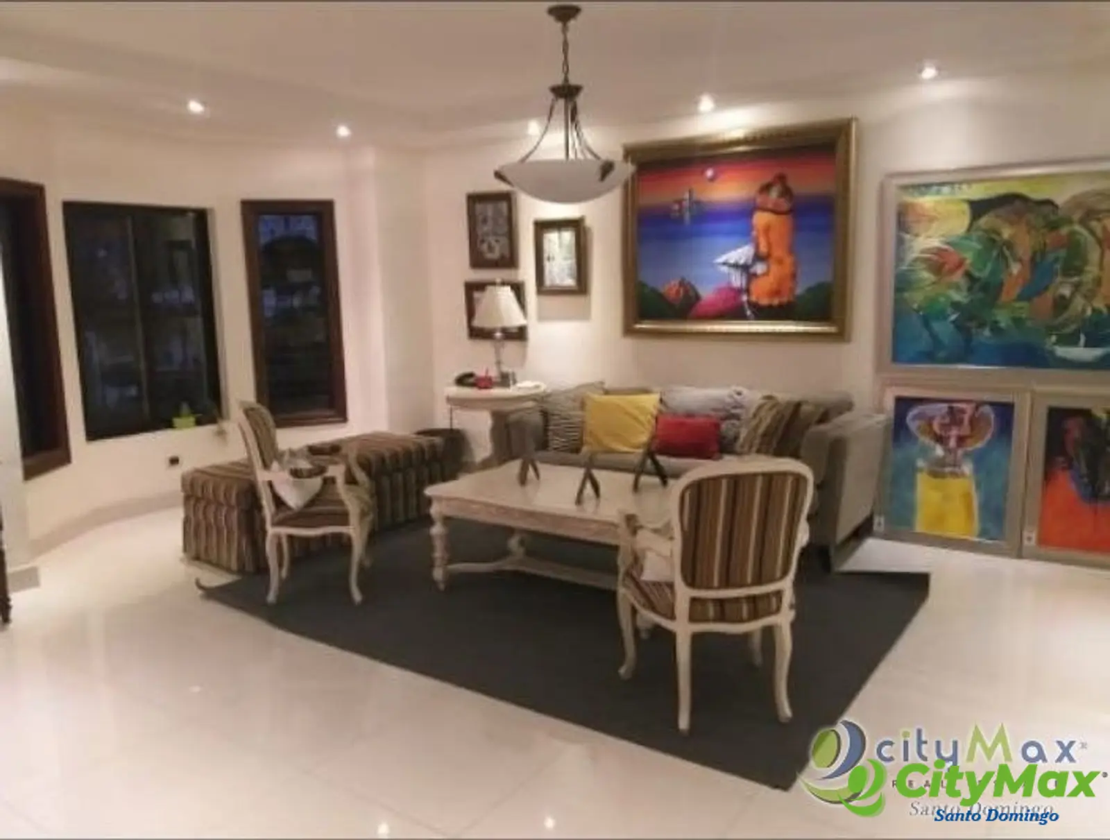 Casa de 3 Niveles en Venta en Laderas de Arroyo Hondo - foto 5