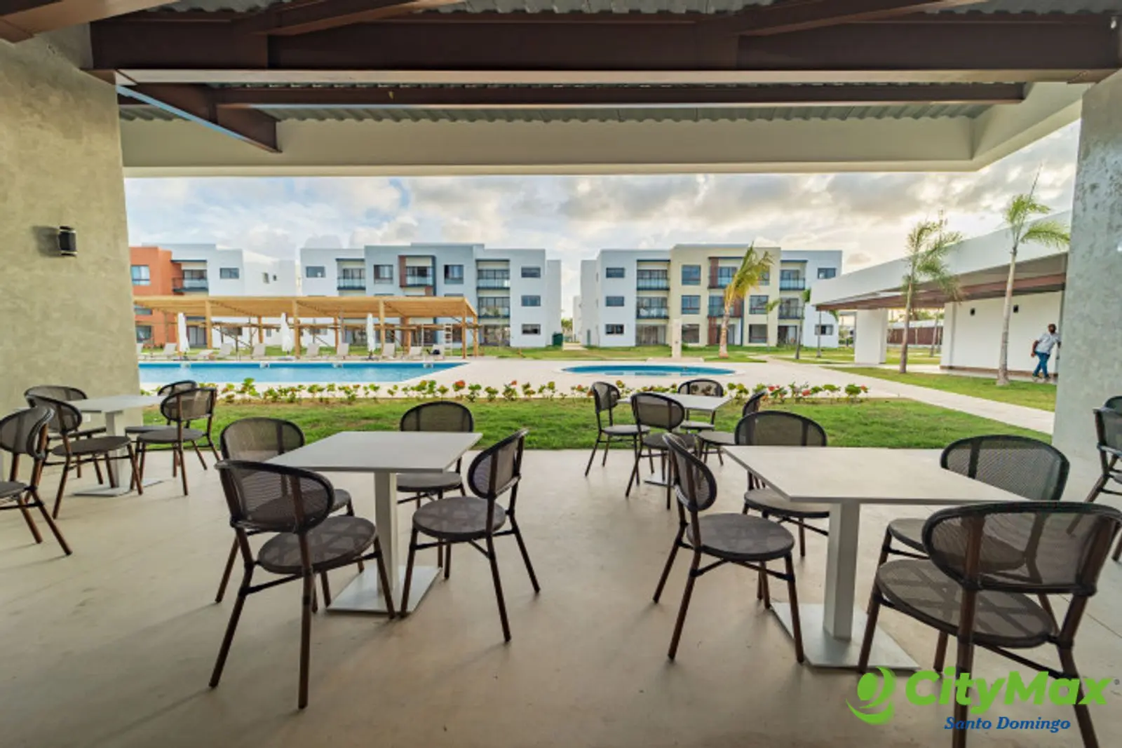 Apartamento en Venta en Bavaro Con Terraza Privada - foto 5