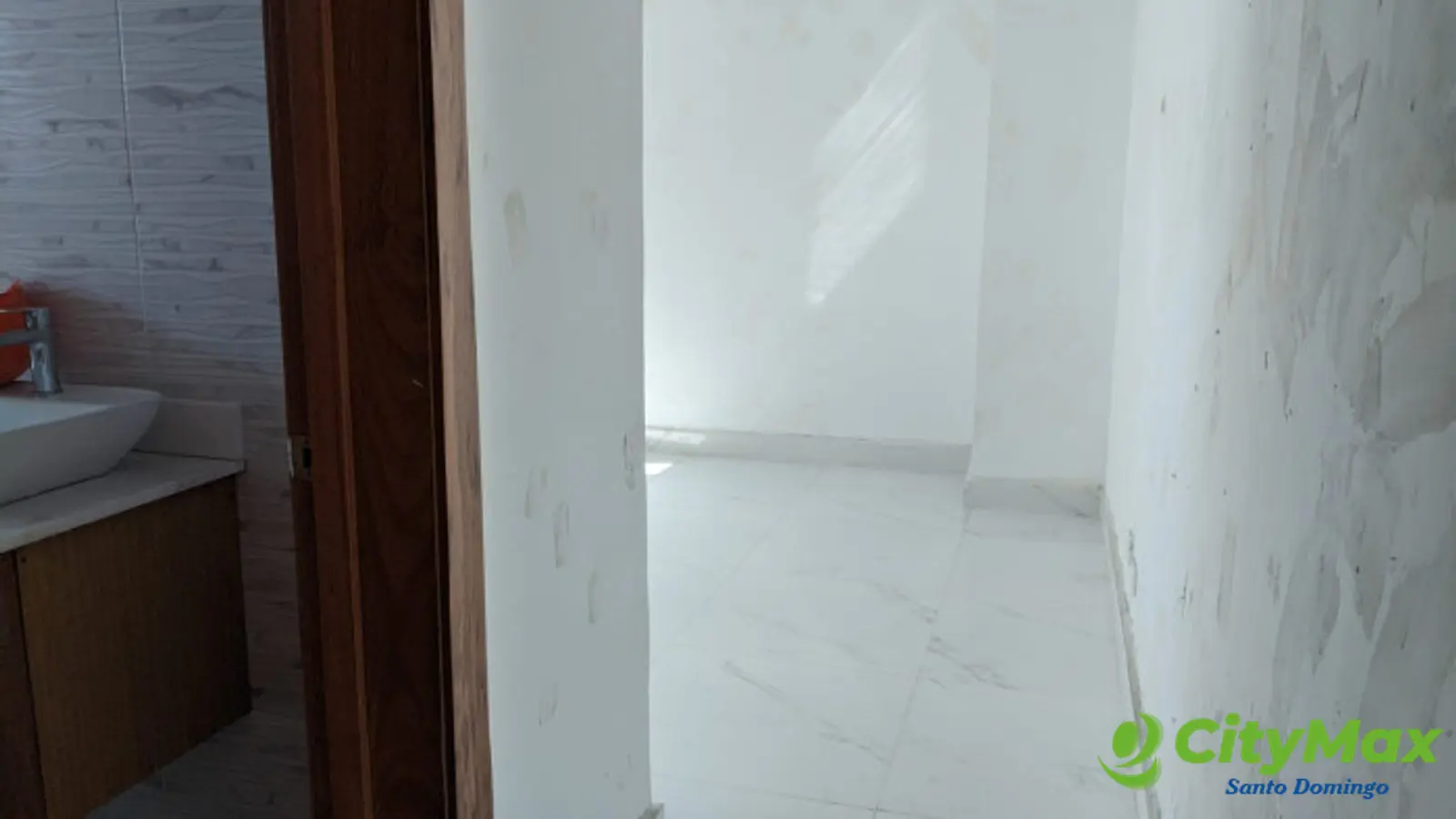 En venta PH Nuevo de 3 niveles en ALMA ROSA I - foto 8