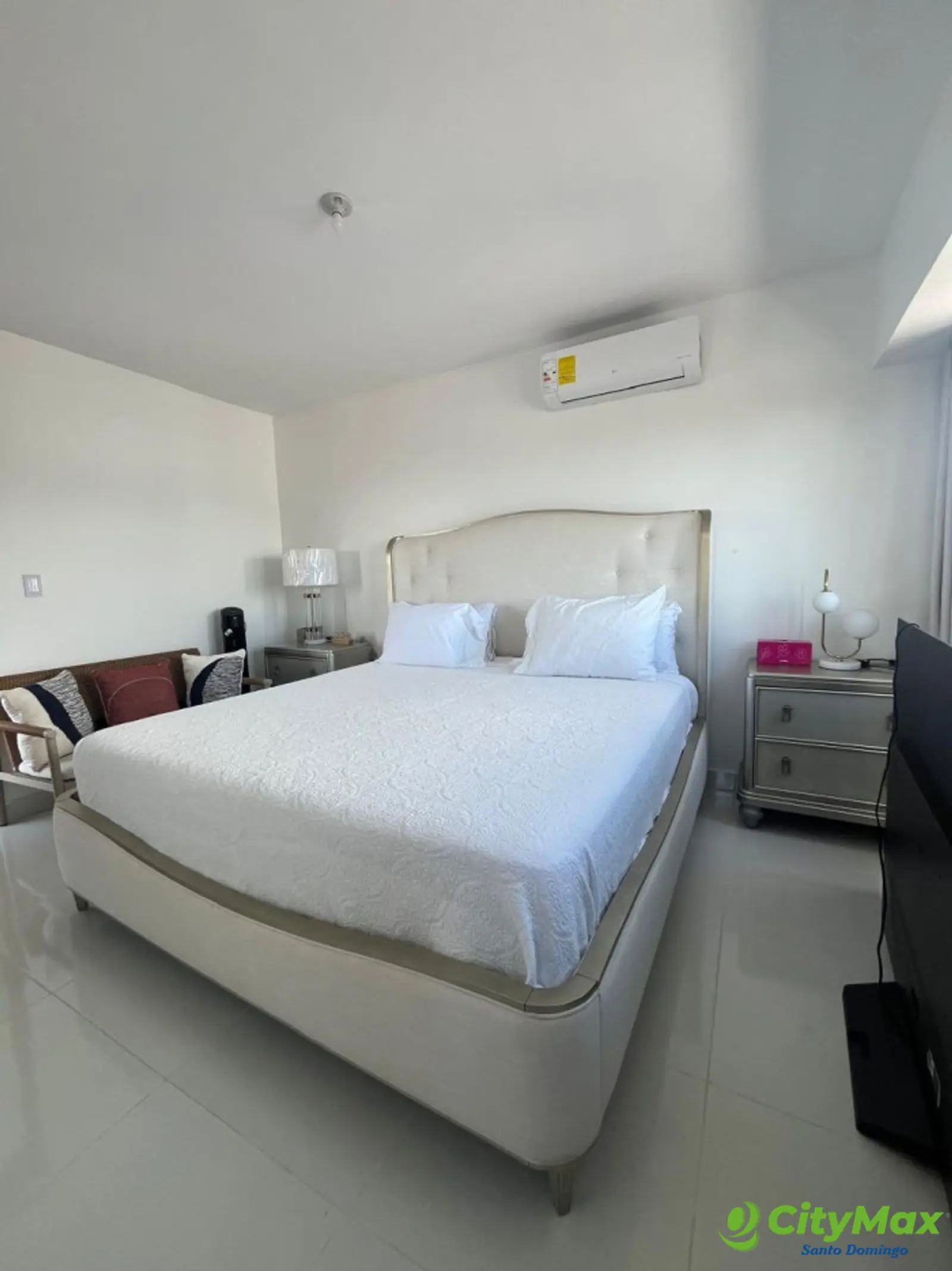 Nuevo Penthouse en Renta amueblado Zona Universitaria - foto 19
