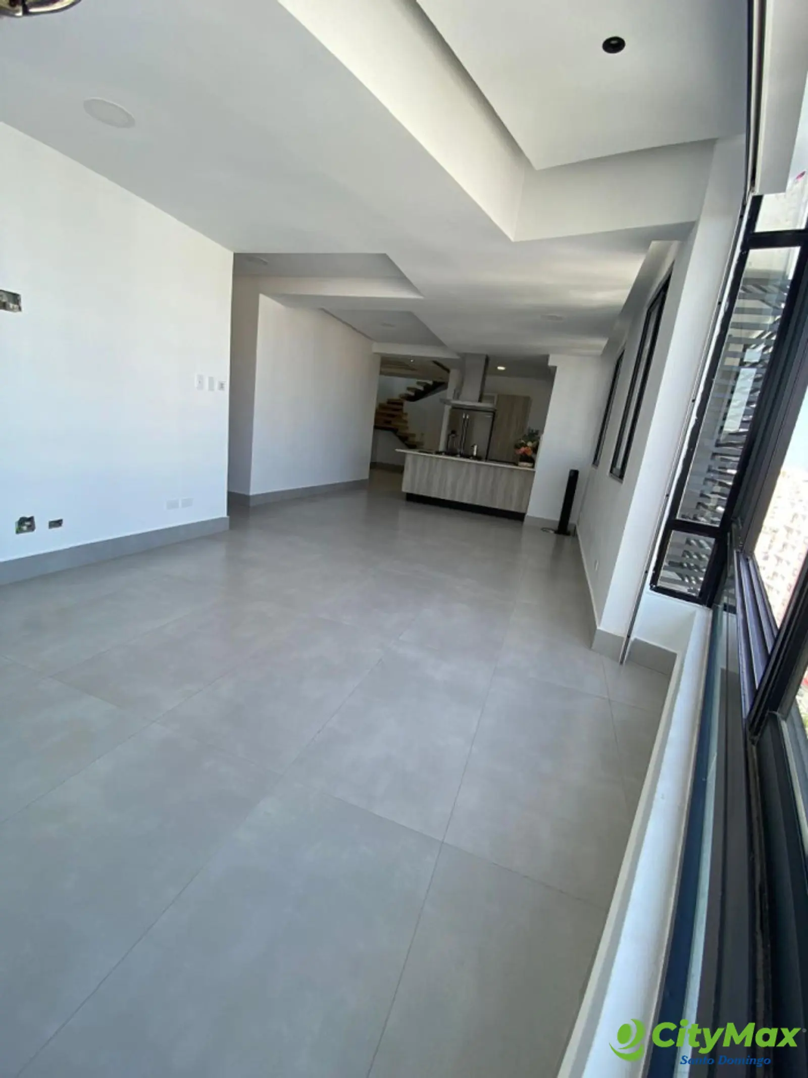 Penthouse Nuevo Amueblado en Venta en Evaristo Morales - foto 5