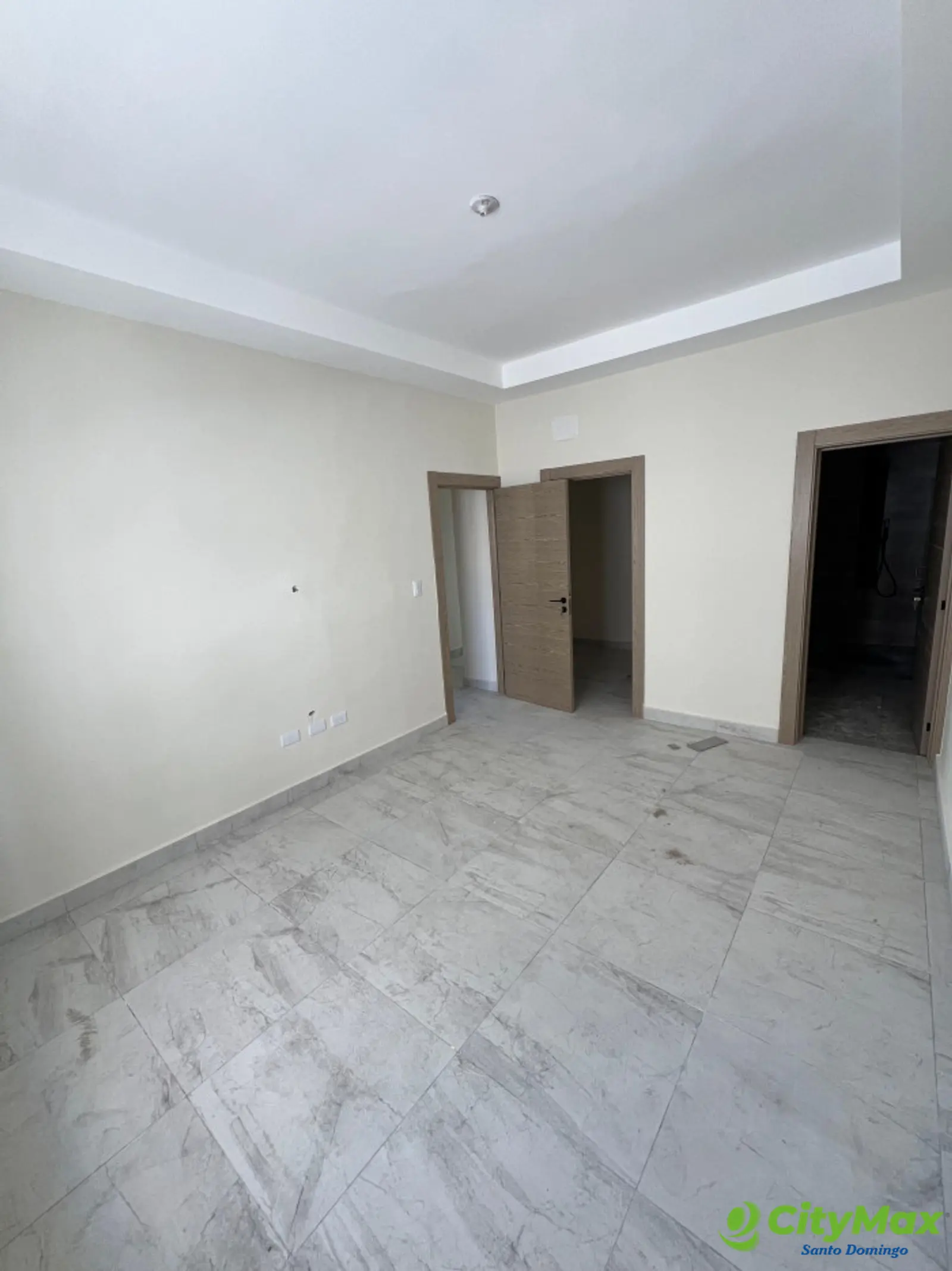 En Venta Apartamento Nuevo en La Esperilla Piso Alto. - foto 2