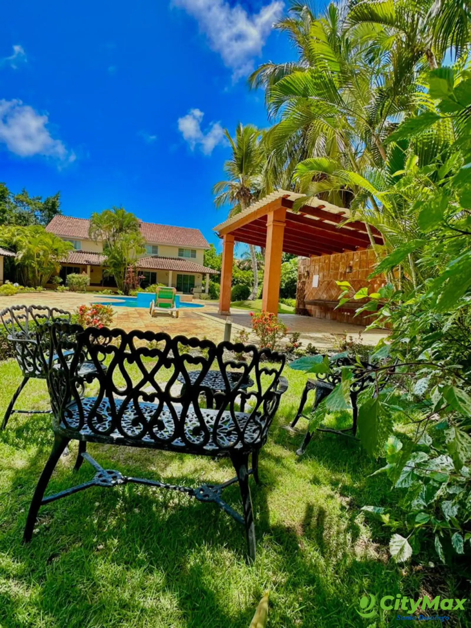 CASA EN RENTA Y VENTA EN JUAN DOLIO AMUEBLADA - foto 4