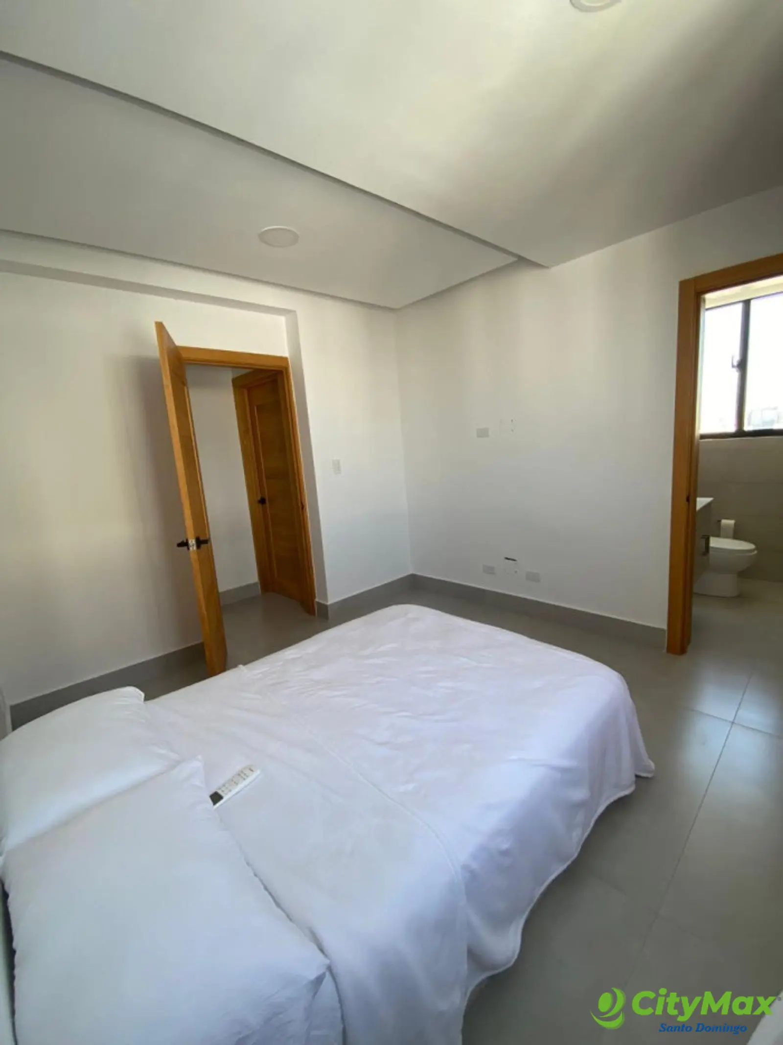 Penthouse Nuevo Amueblado en Venta en Evaristo Morales - foto 10