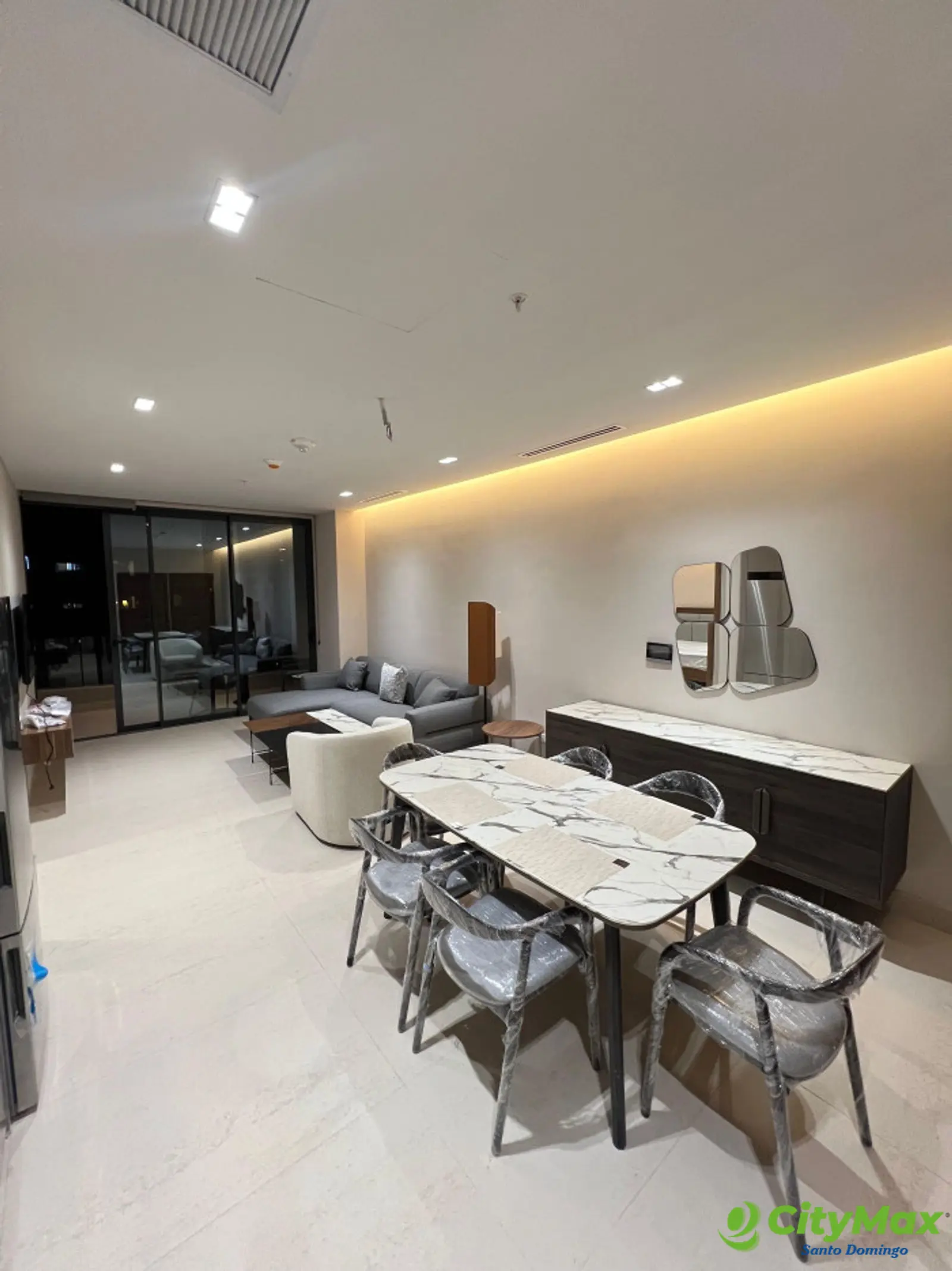Apartamento amueblado en Venta en Piantini en blue mall - foto 4