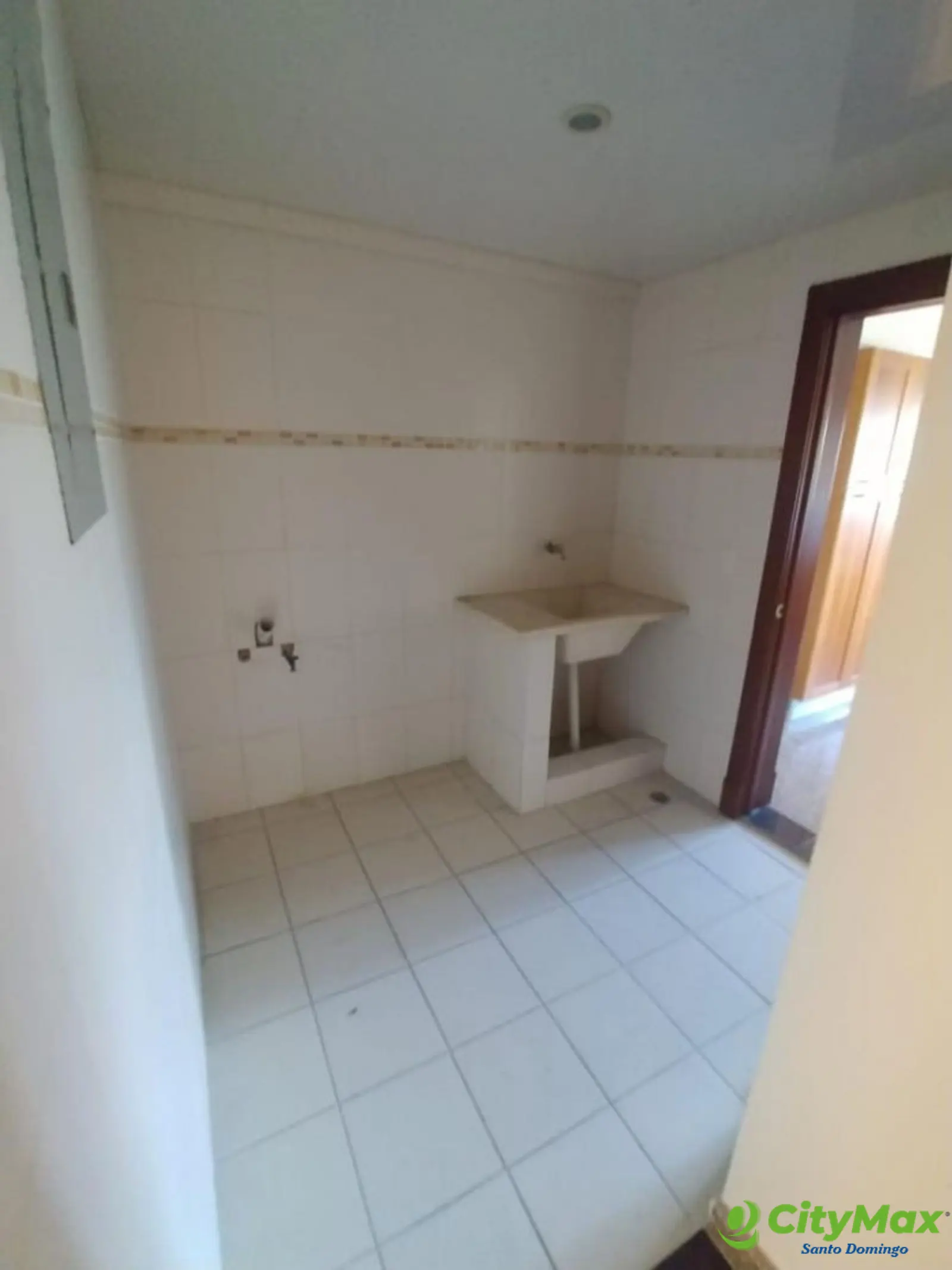 PENTHOUSE EN VENTA EN BELLA VISTA LISTO PARA VIVIR - foto 9