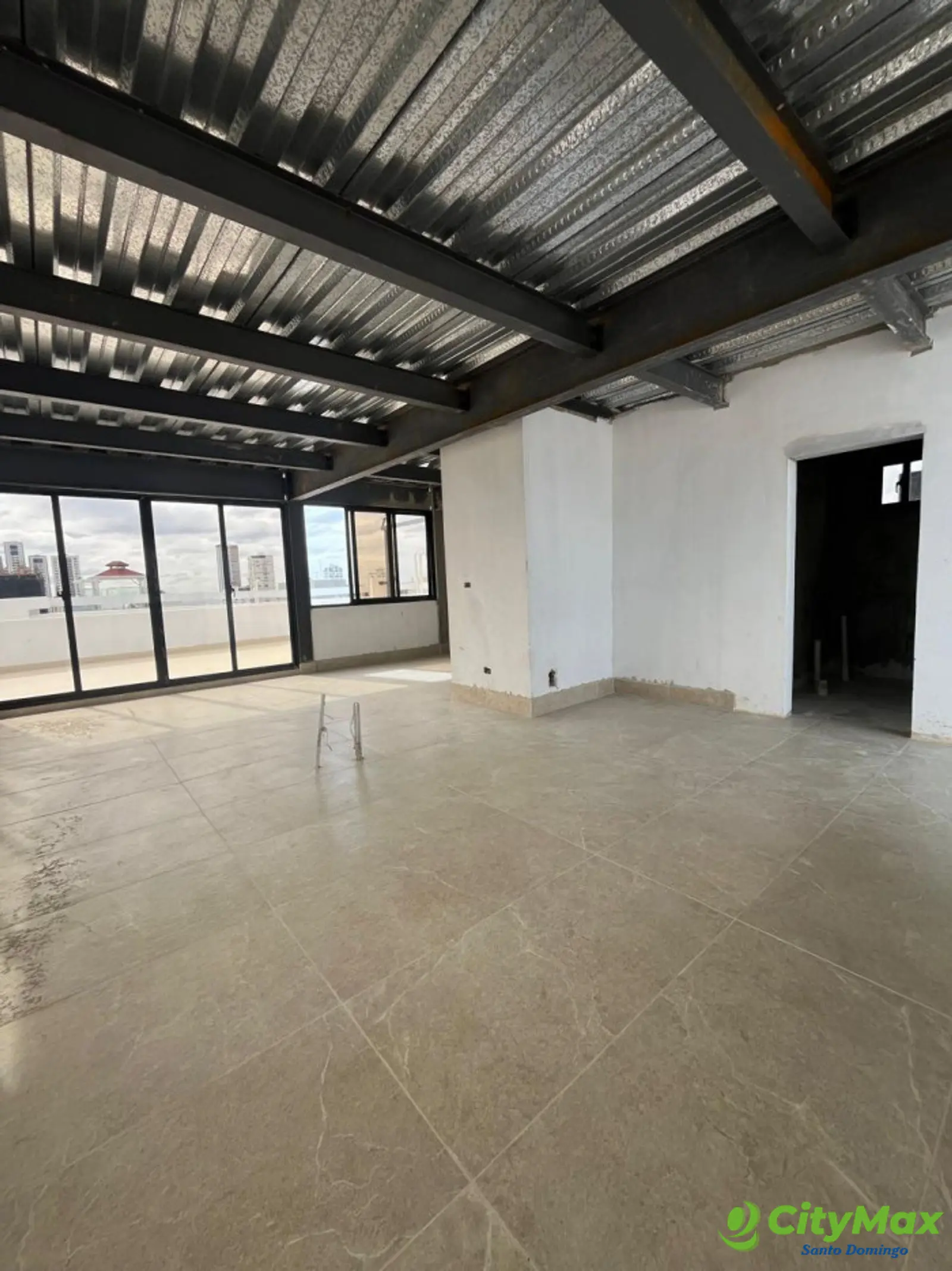 Penthouse en Venta en Renacimiento de 2 Habitaciones - foto 3