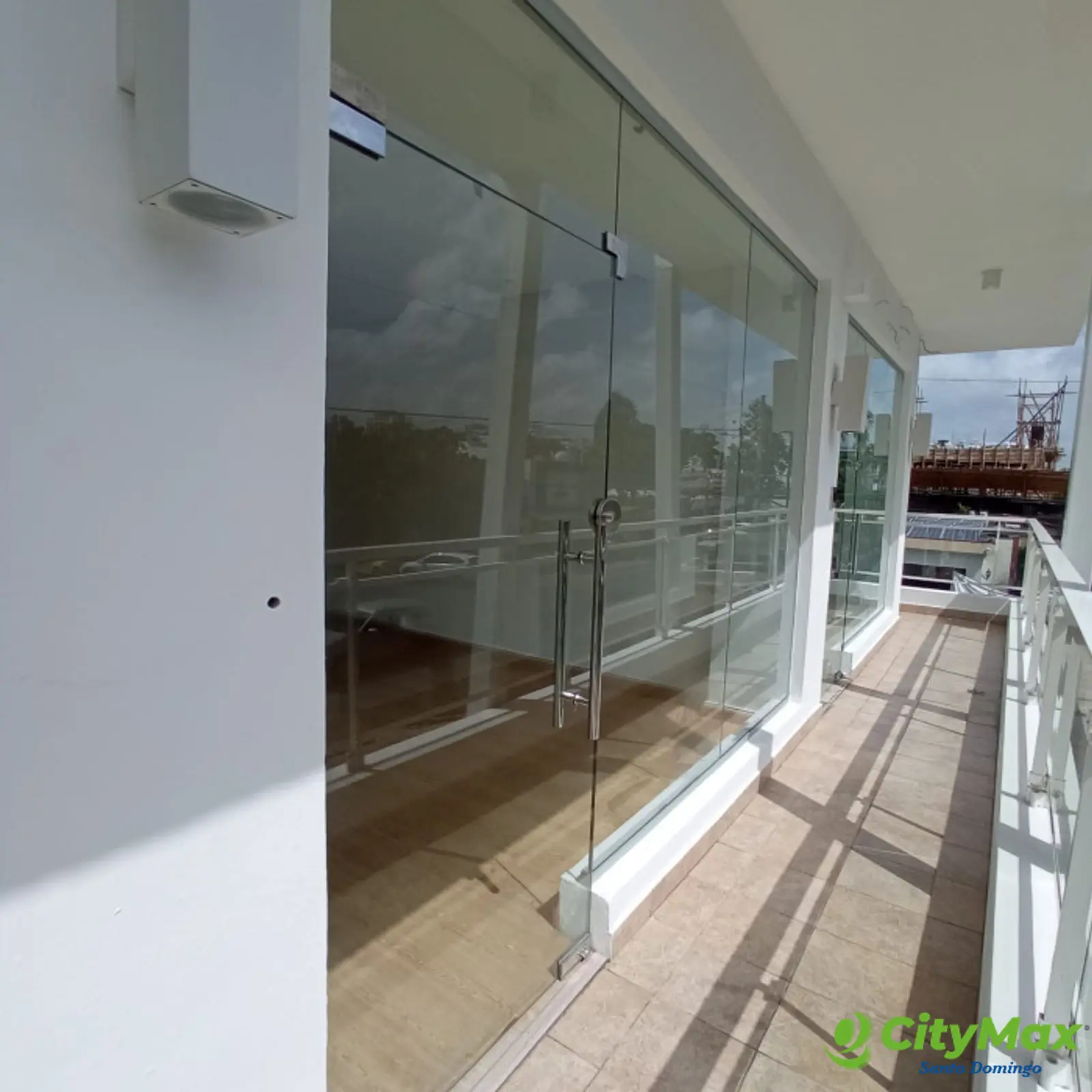 Local Comercial en Alquiler en el Julieta 2do nivel - foto 7