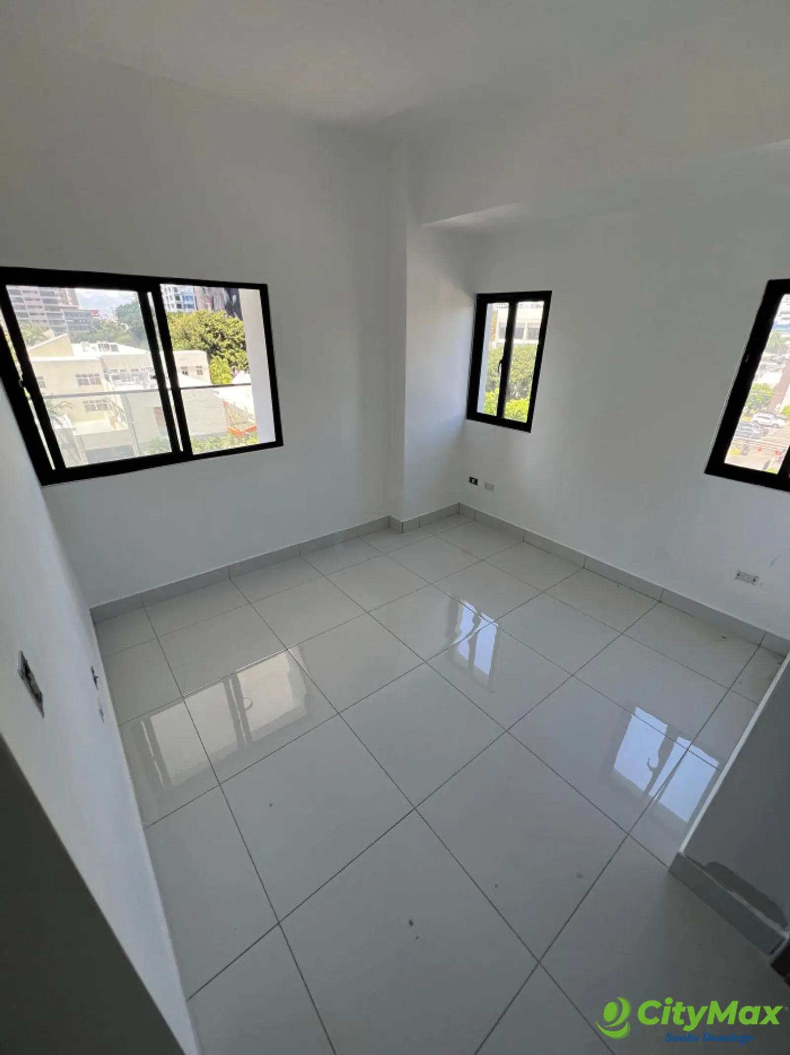 Apartamento venta en La Julia con Balcon Tipo Terraza - foto 6